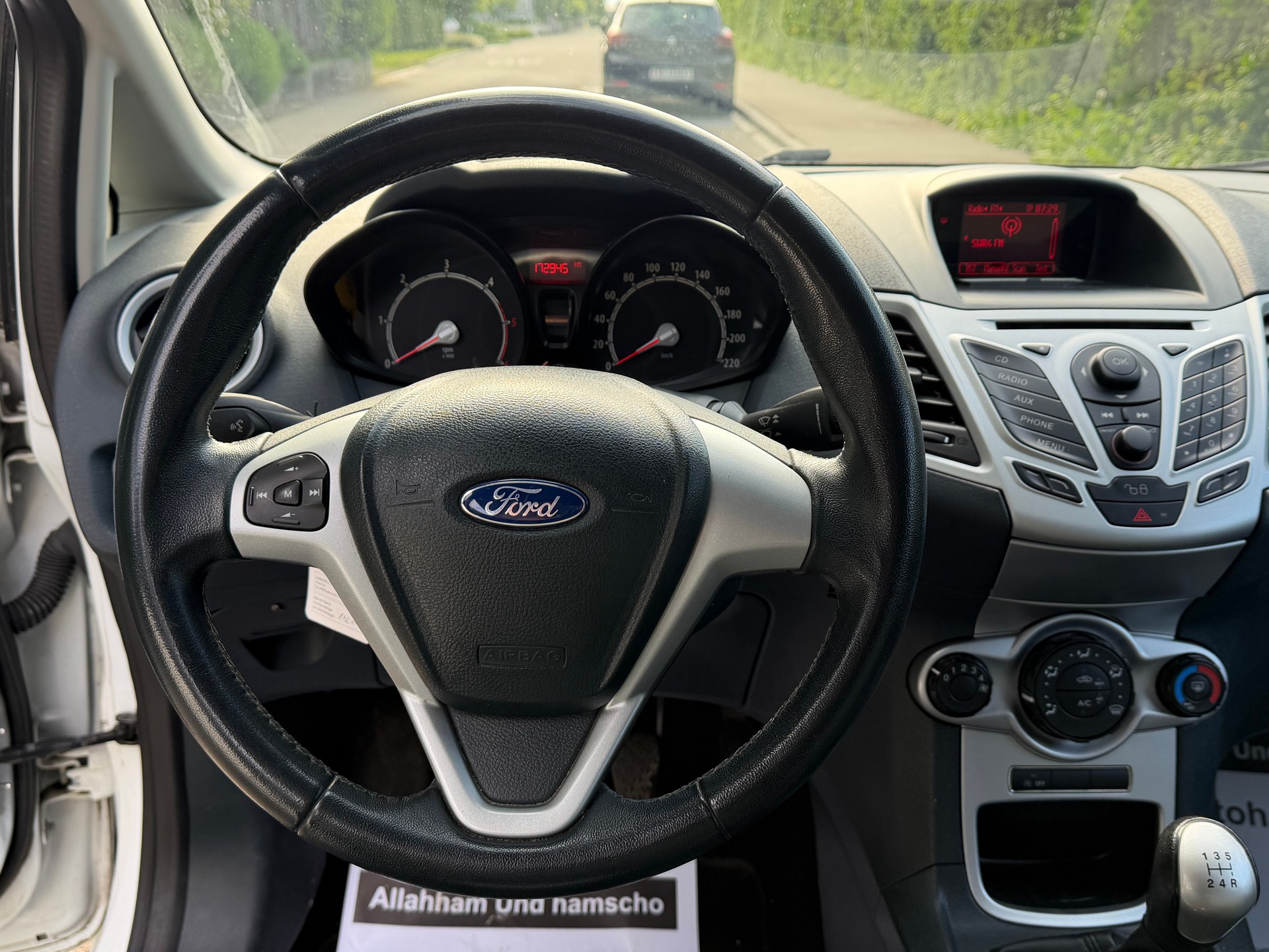 FORD Fiesta 1.6 16V TDCi ECOn. II Titanium Start/Stop-image-13