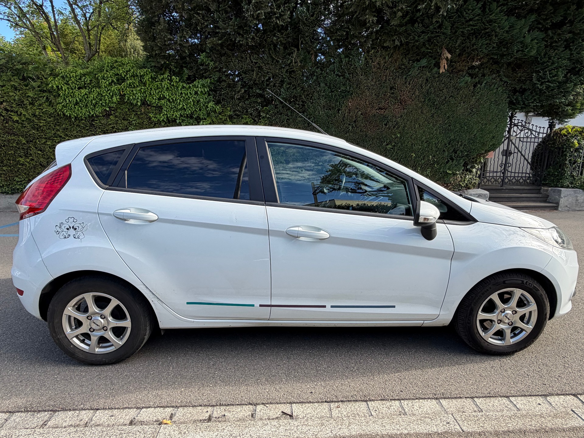FORD Fiesta 1.6 16V TDCi ECOn. II Titanium Start/Stop-image-1