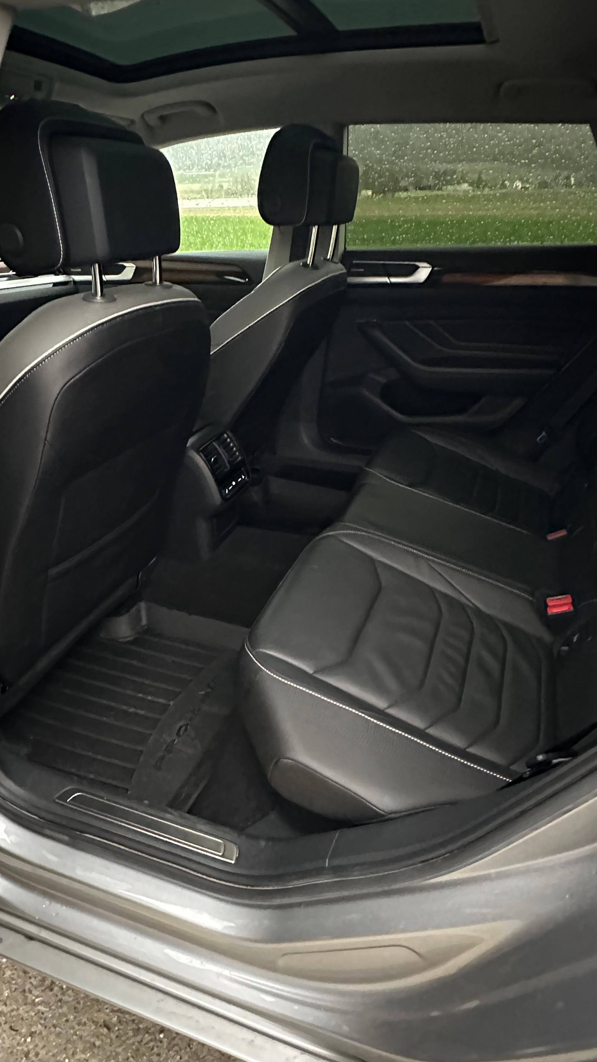 VW ELEGANCE-image-12