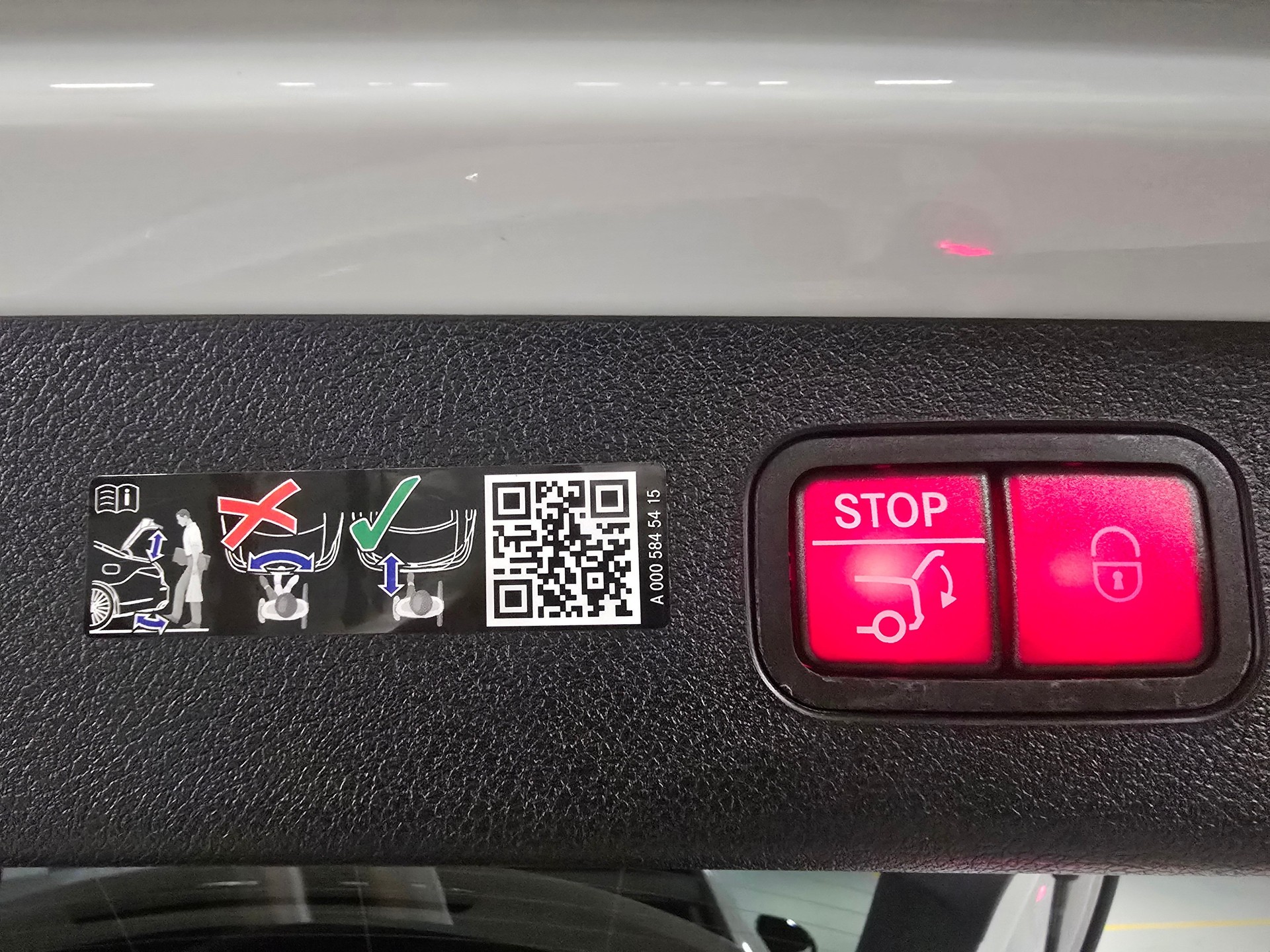 MERCEDES-BENZ E 53 AMG E 53 Hybrid T 4Matic+ 9G-Tronic-image-27