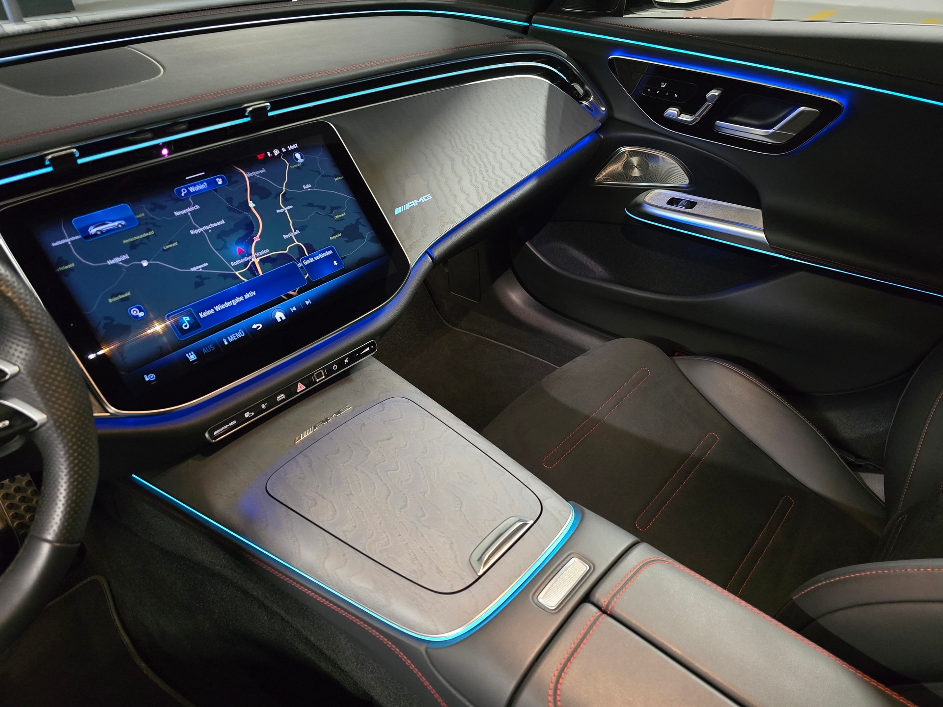 MERCEDES-BENZ E 53 Hybrid T 4Matic+ 9G-Tronic-image-10