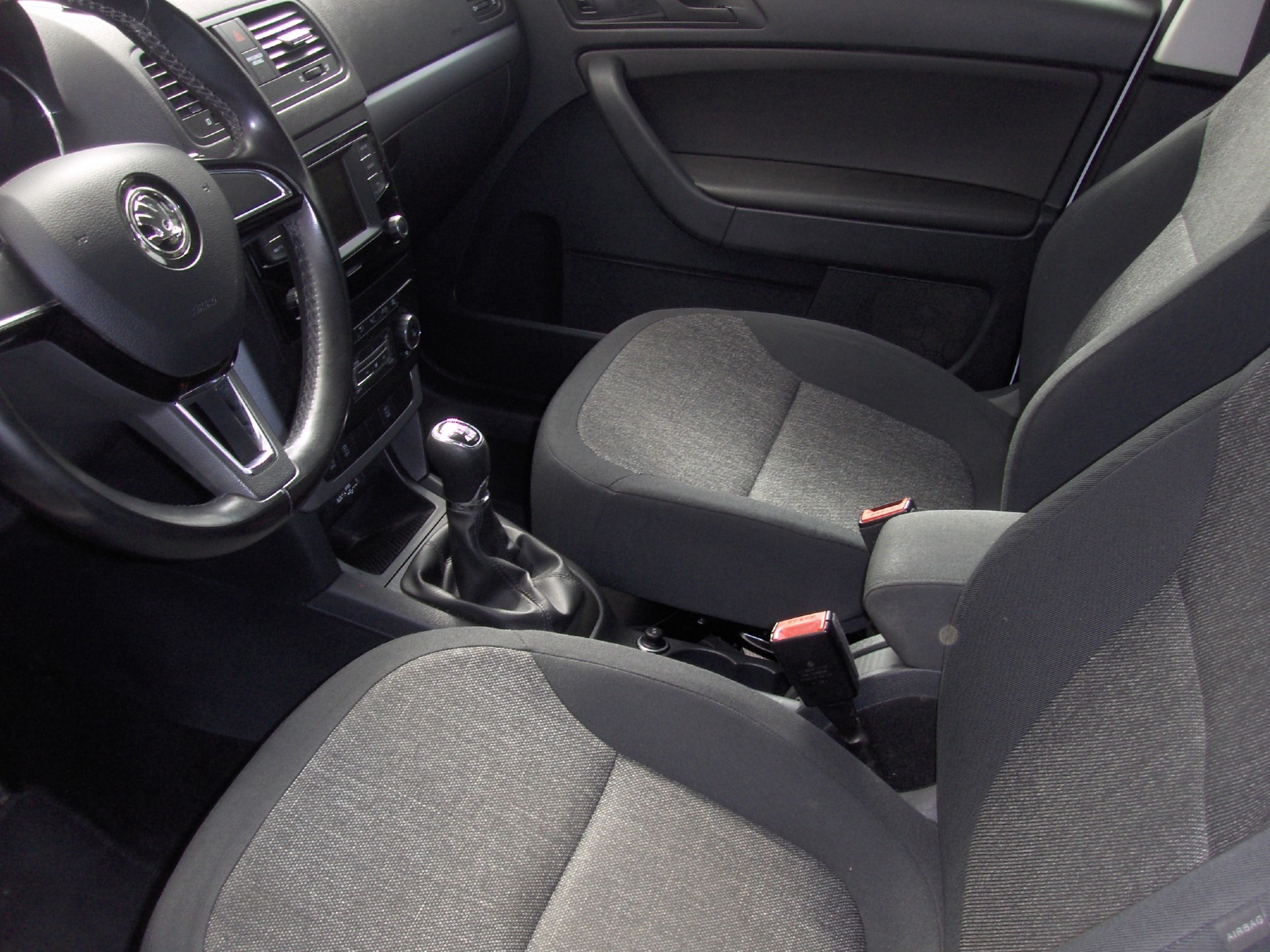 SKODA Yeti 1.4 TSI Active 4x4-image-4