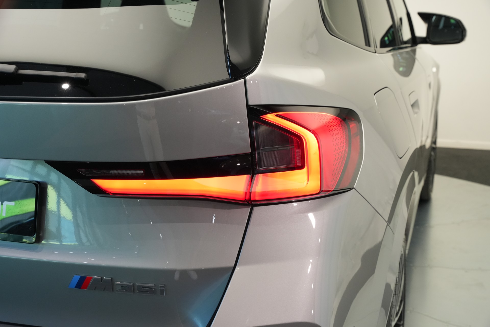 BMW X1 xDrive M35i *CH-Fahrzeug* *M Sportsitze*-image-46