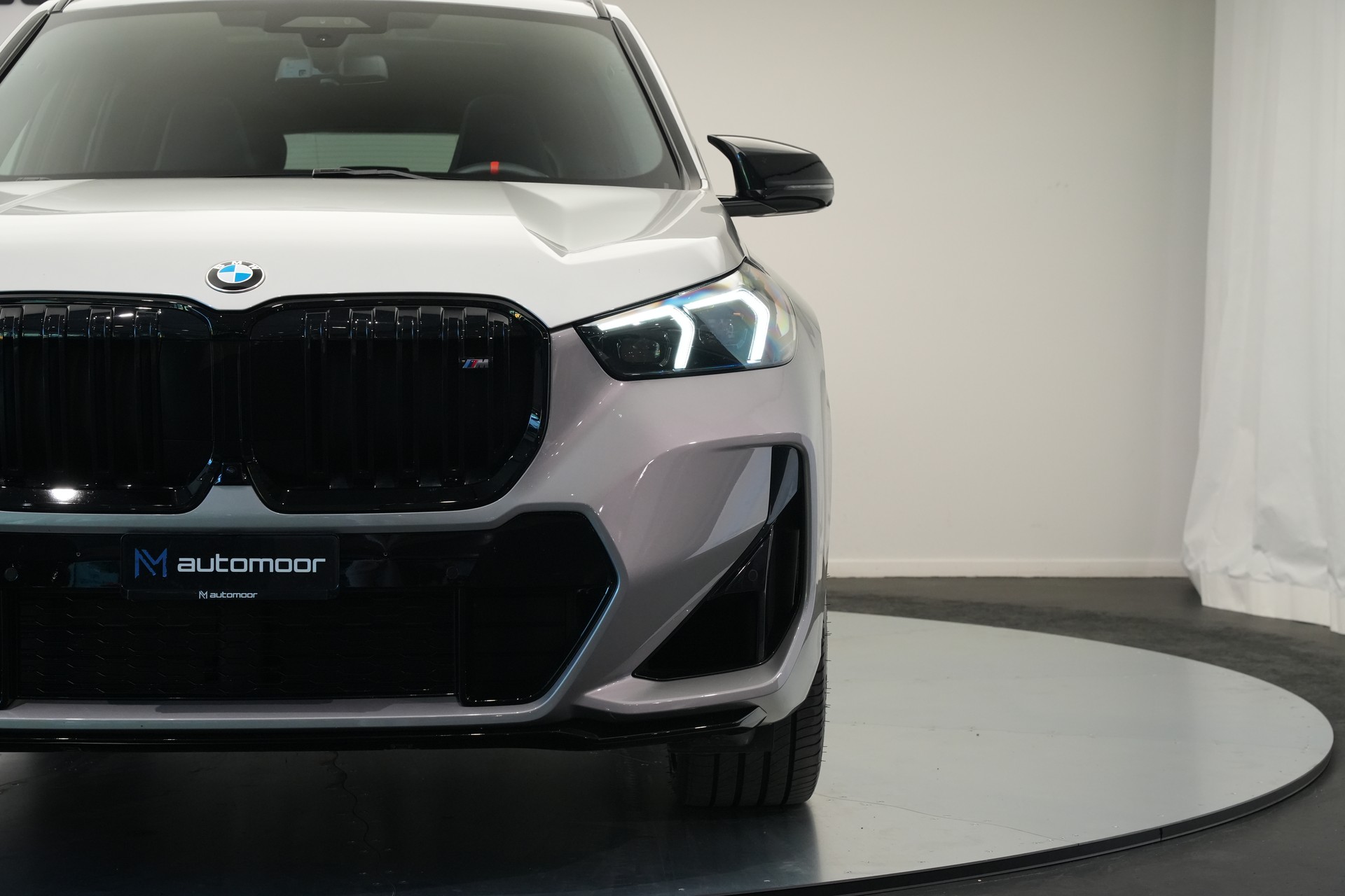 BMW X1 xDrive M35i *CH-Fahrzeug* *M Sportsitze*-image-34