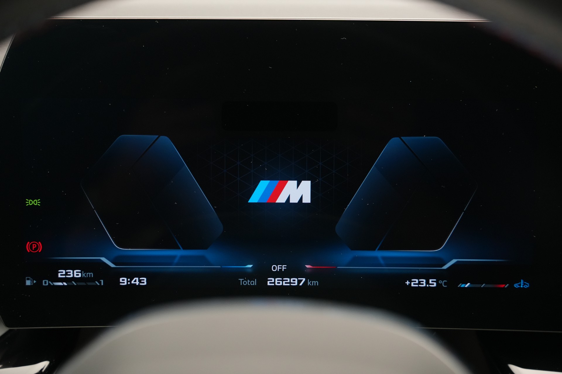BMW X1 xDrive M35i *CH-Fahrzeug* *M Sportsitze*-image-18