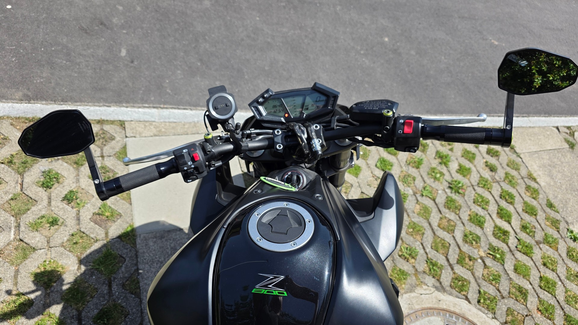 KAWASAKI Z 800 ABS-image-11