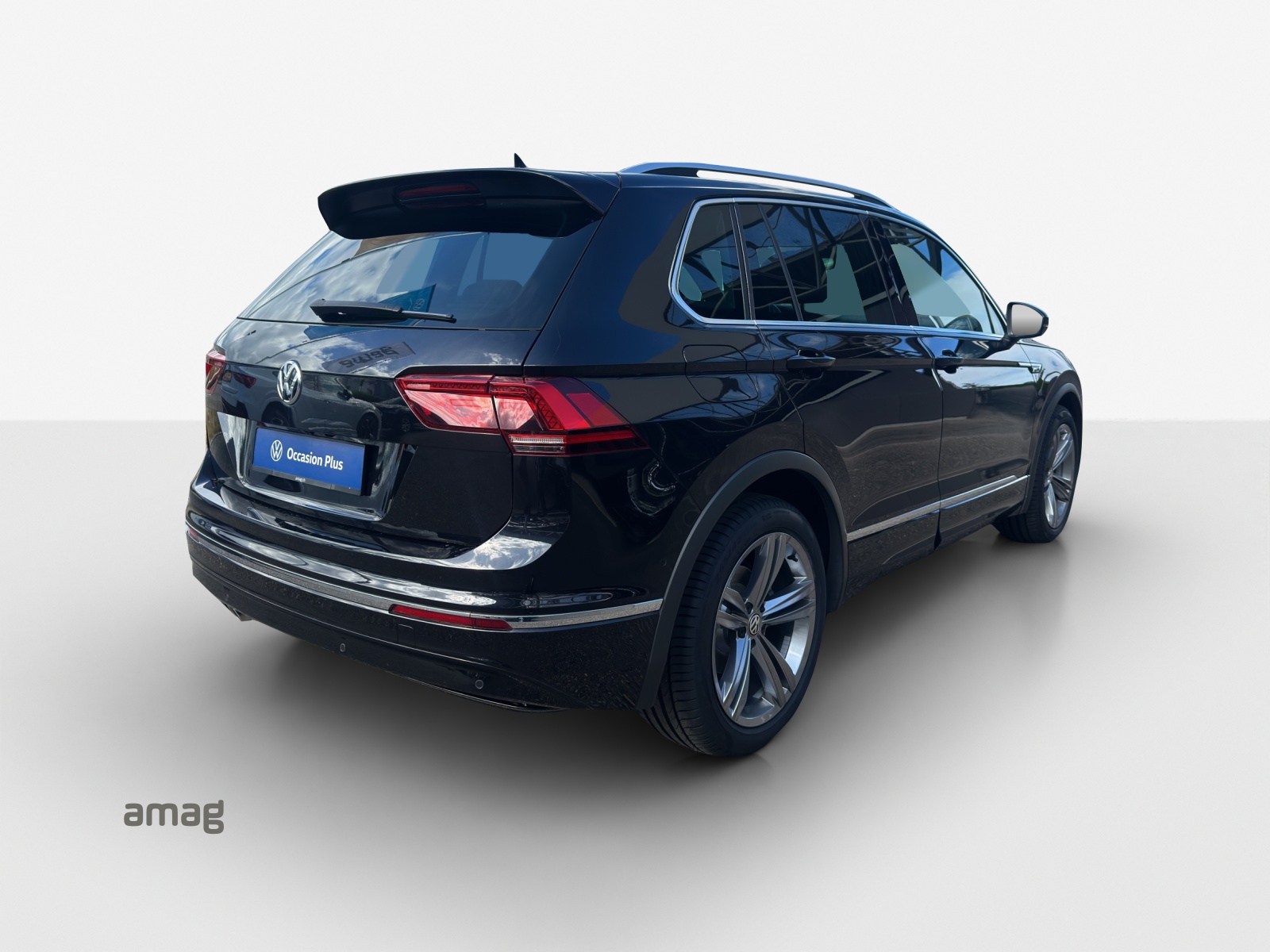 VW Tiguan 2.0TSI Highline 4Motion DSG-image-4