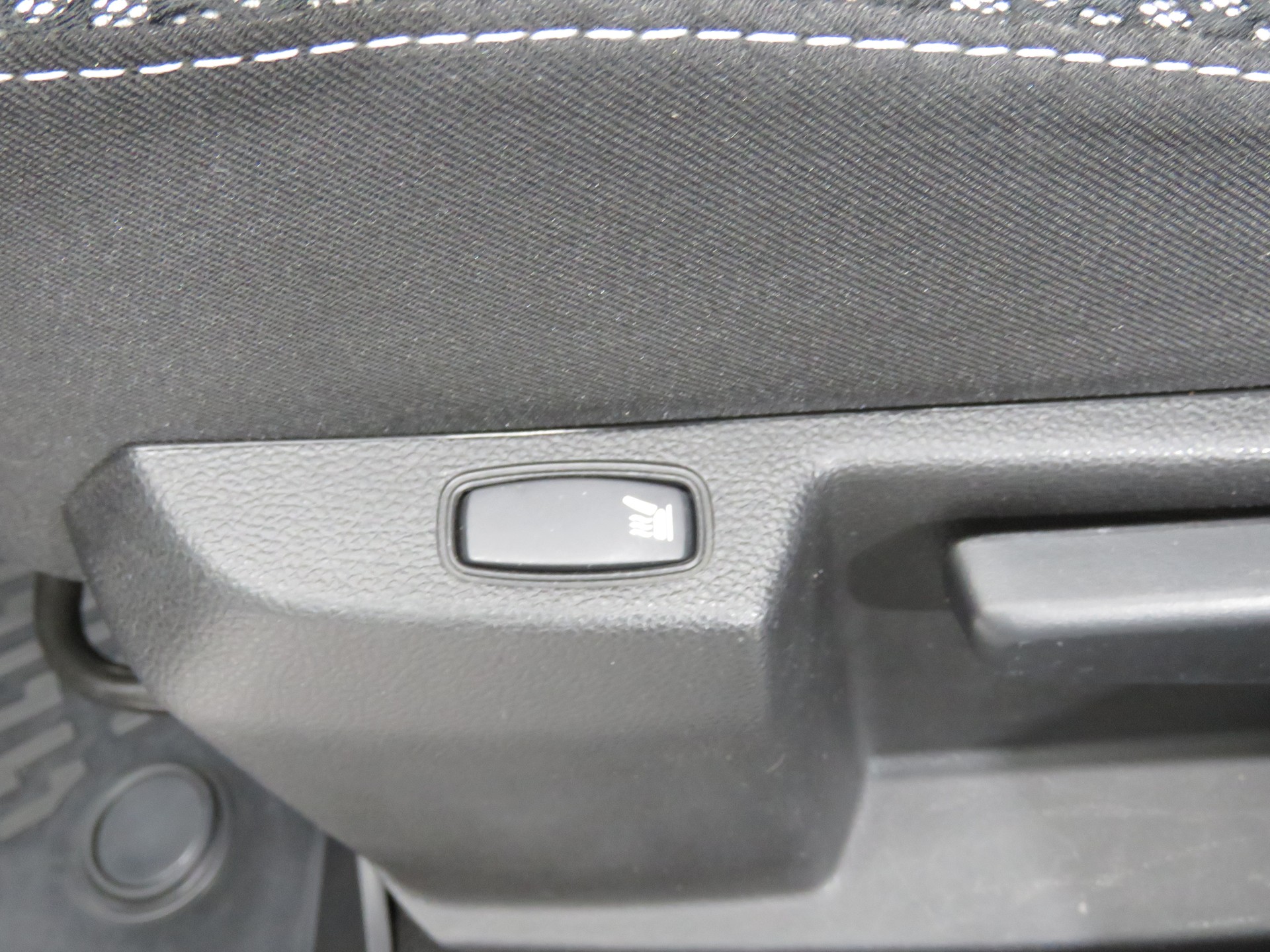 DACIA Duster TCe 150 Prestige 4x4-image-15