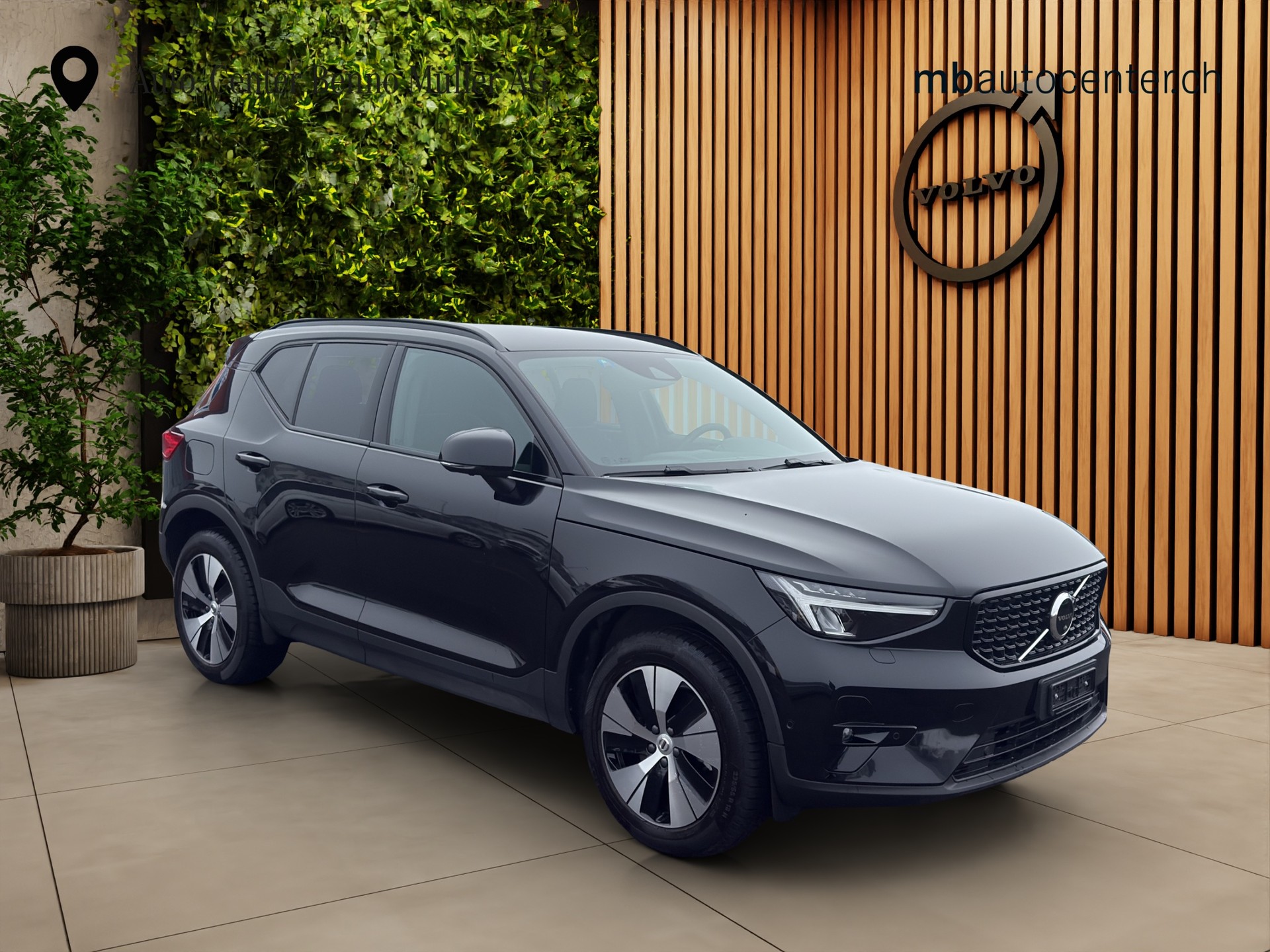 VOLVO XC40 1.5 T4 PiH Plus Dark-image-6