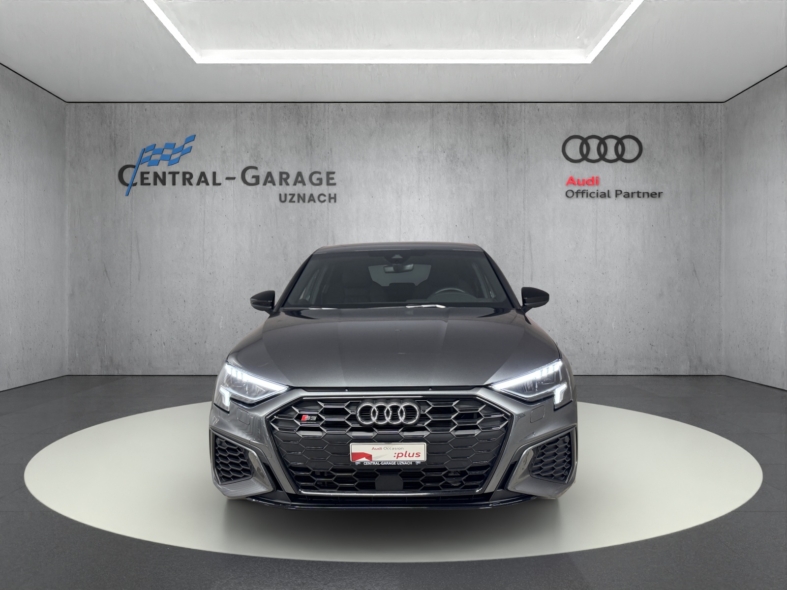AUDI S3 Sportback 2.0 TFSI quattro S-tronic-showroom-element-1