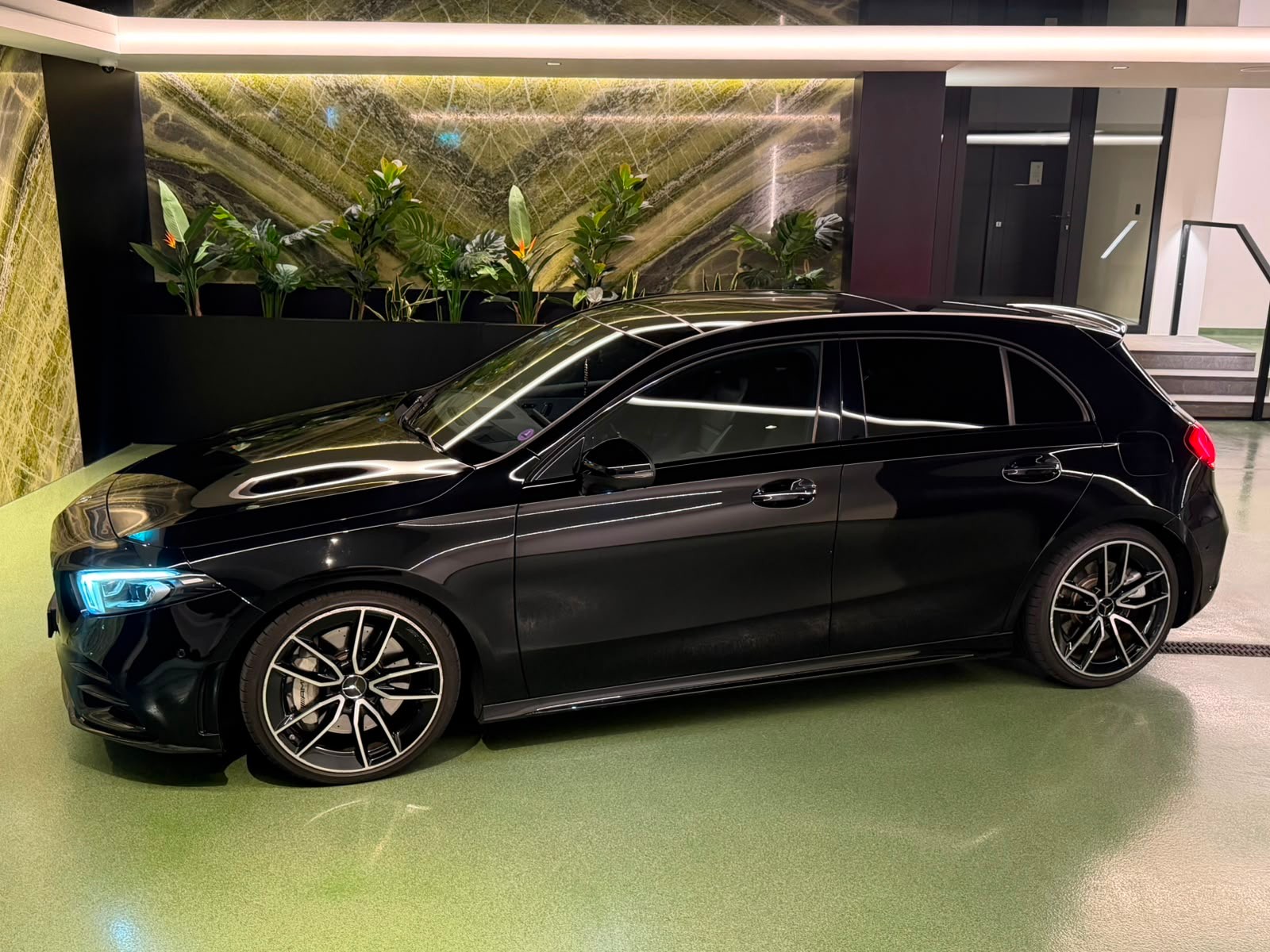 MERCEDES-BENZ A 35 AMG 4Matic Speedshift