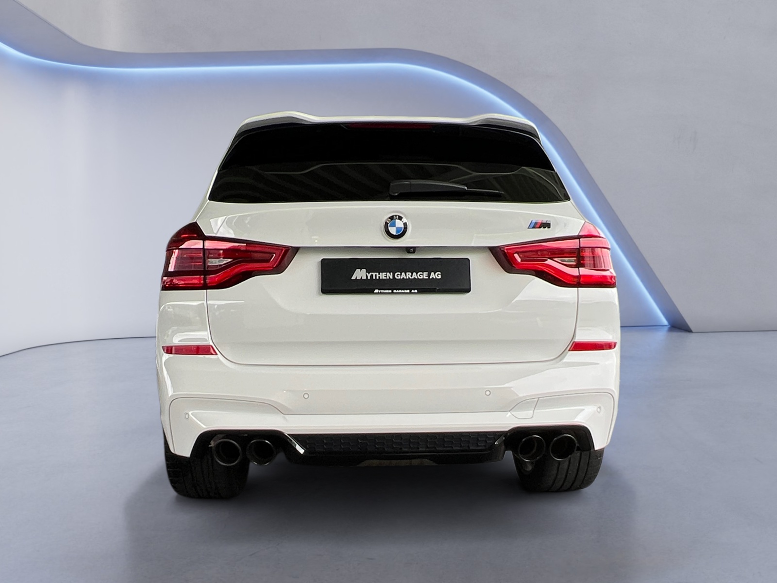 BMW X3 M Competition-showroom-element-3