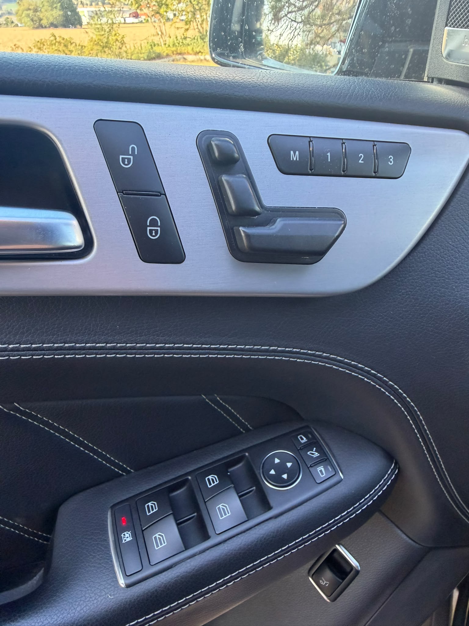 MERCEDES-BENZ ML 63 V8 AMG-image-15