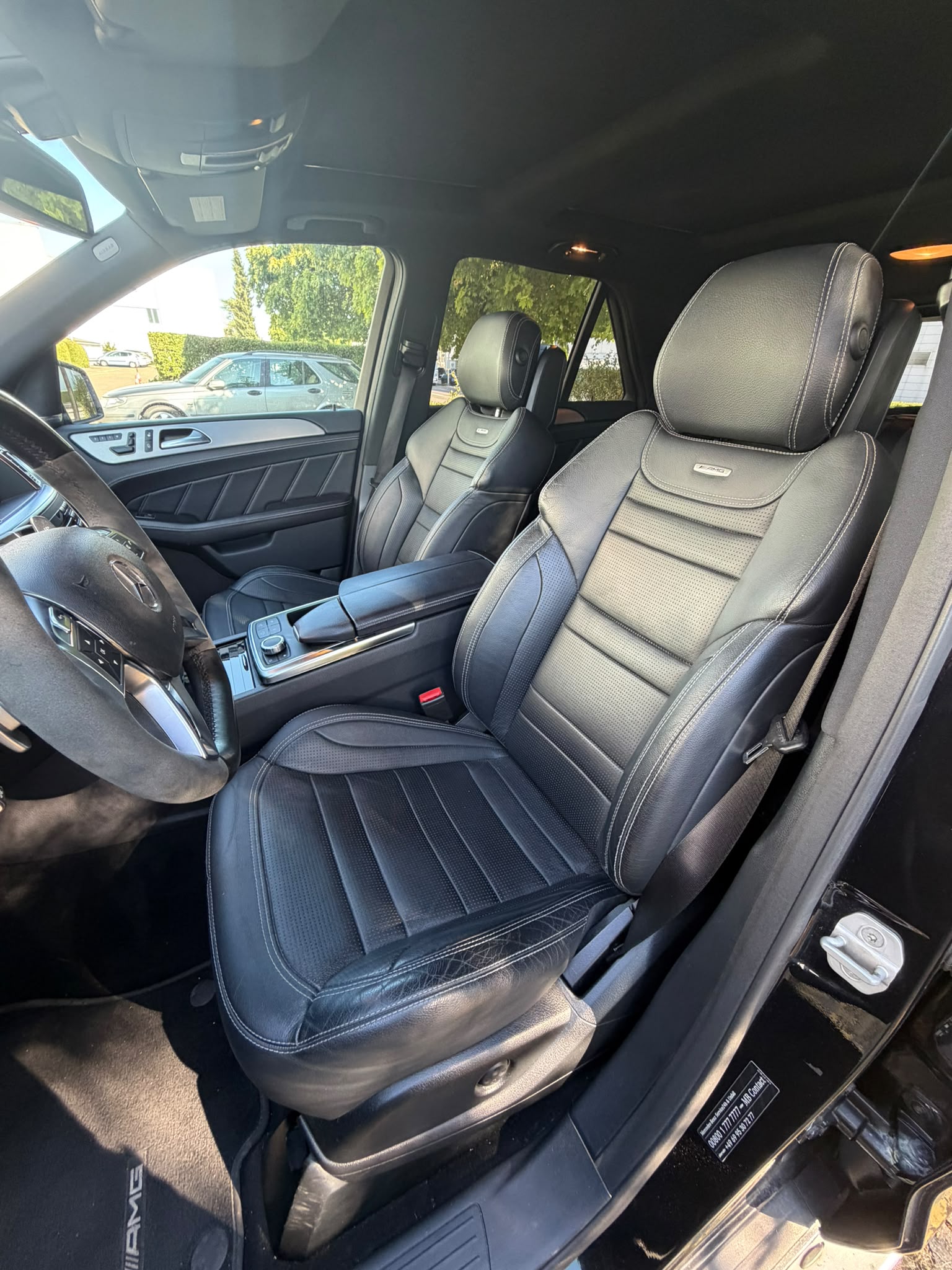 MERCEDES-BENZ ML 63 V8 AMG-image-5