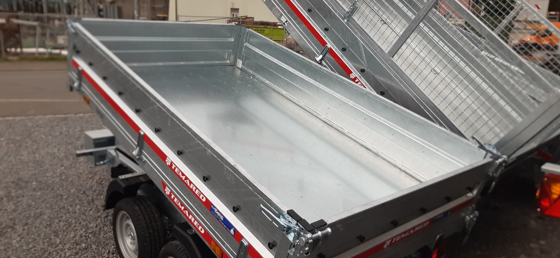TEMARED AKTION Tipper Rückwärtskipper 2'000Kg mit Stahlwände-image-4