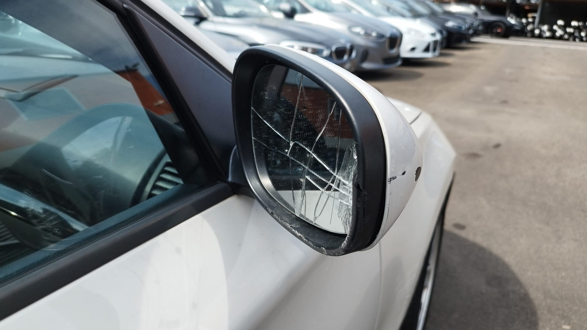 BMW 116i Steptronic-image-11