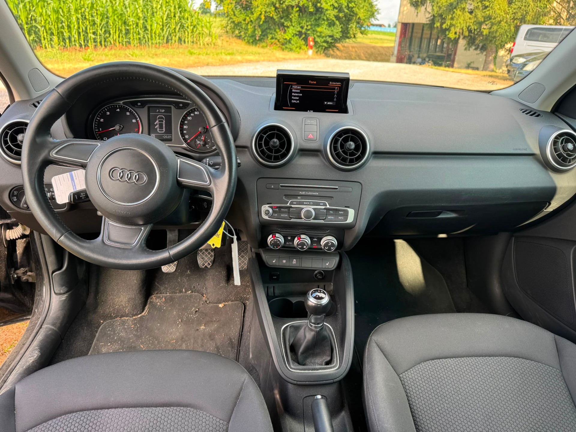 AUDI A1 Sportback 1.4 TFSI-image-9