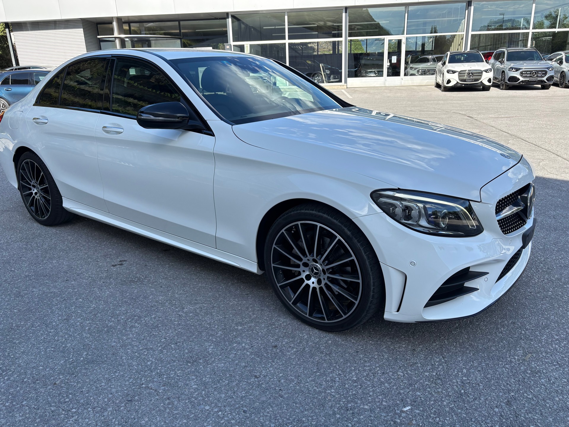 MERCEDES-BENZ C 200 Swiss Star AMG Line 4Matic 9G-Tronic-showroom-element-1