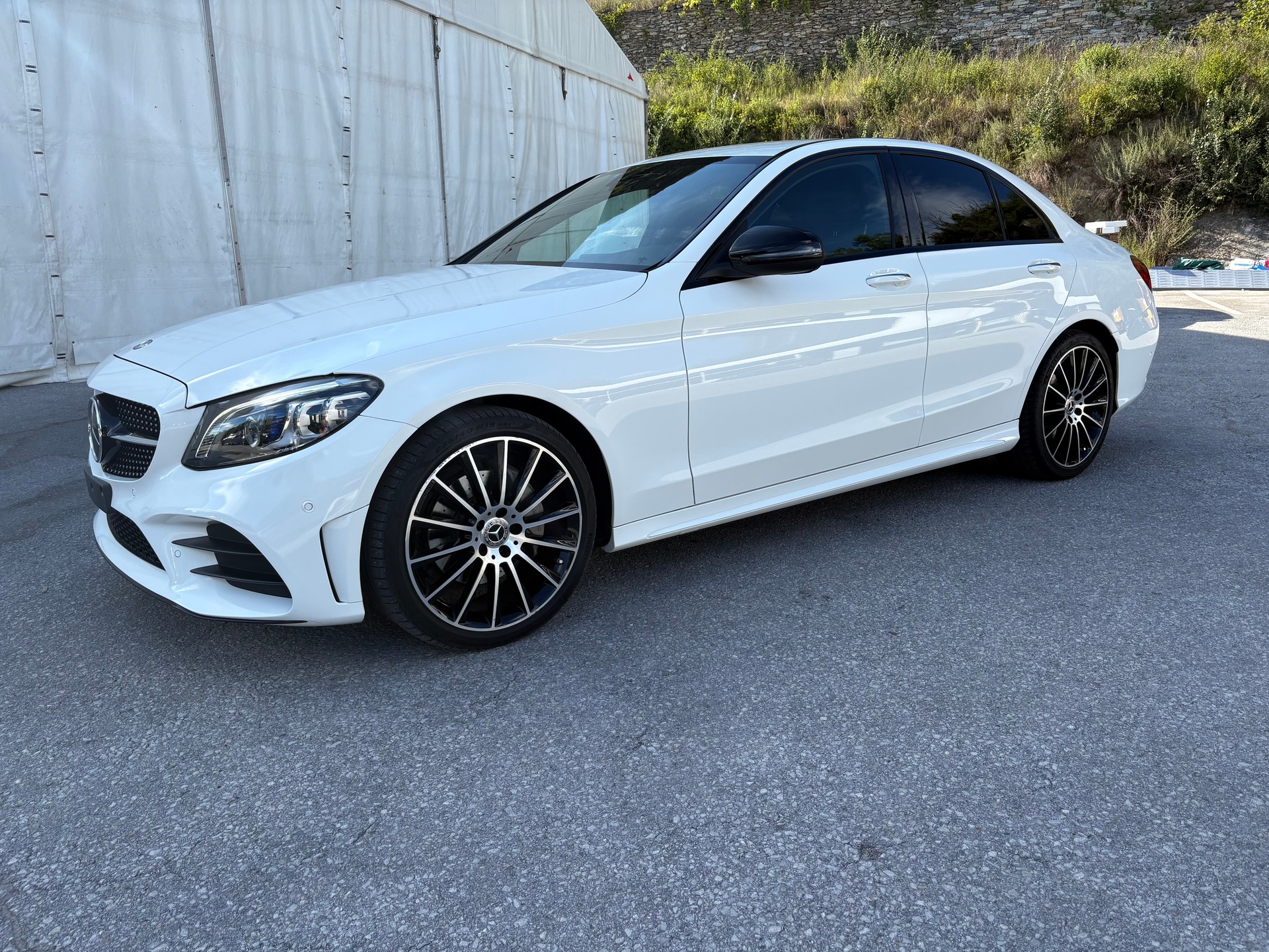 MERCEDES-BENZ C 200 Swiss Star AMG Line 4Matic 9G-Tronic-showroom-element-3