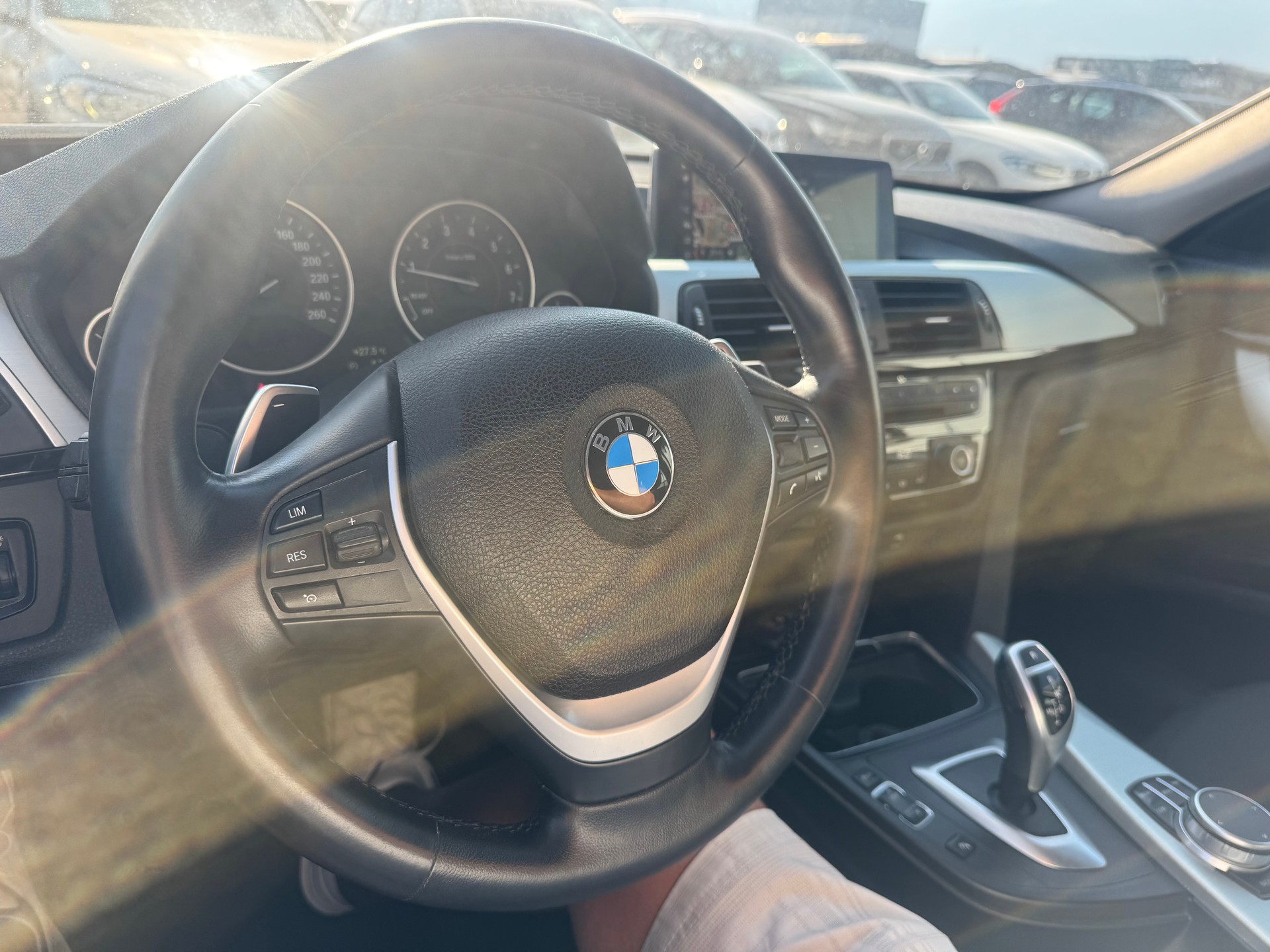 BMW 330i GT xDrive Steptronic-image-21