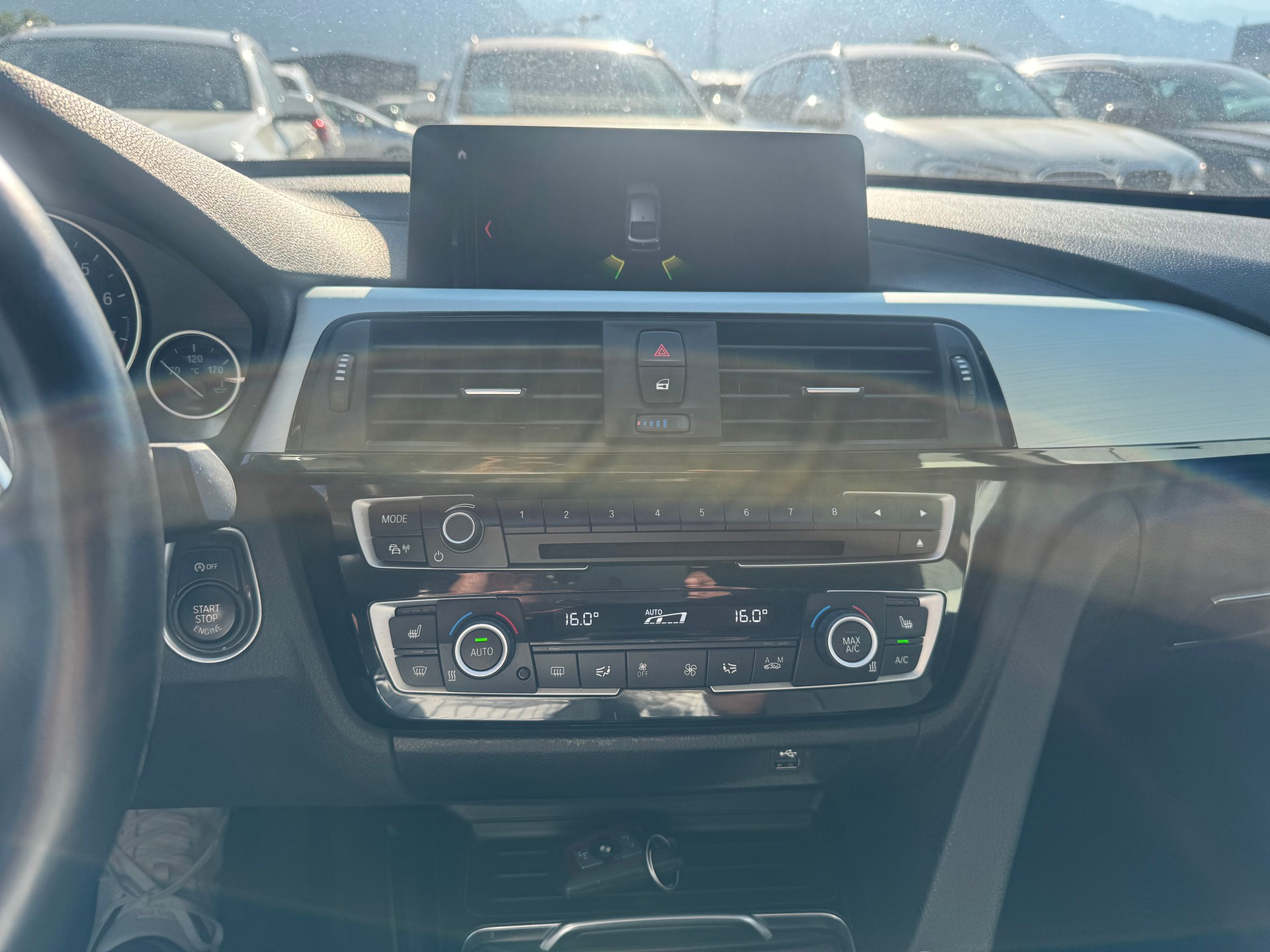 BMW 330i GT xDrive Steptronic-image-19