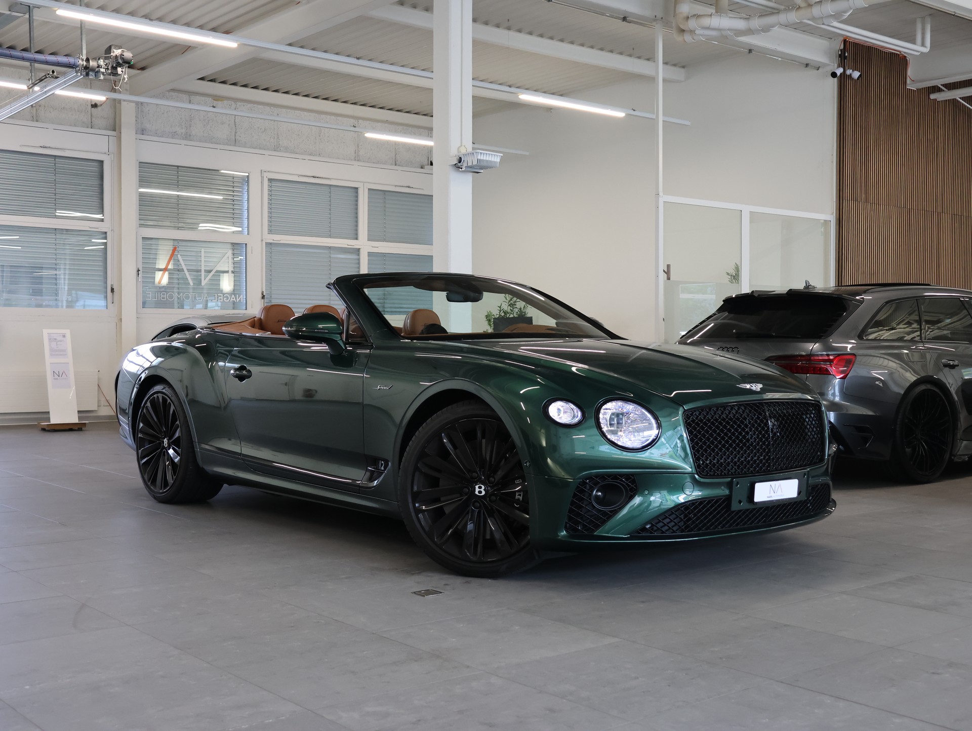 BENTLEY Bentley Continental GTC 6.0 W12 Speed *Rotating Displey* *360 Kamera* *Naim Soundystem*-showroom-element-1
