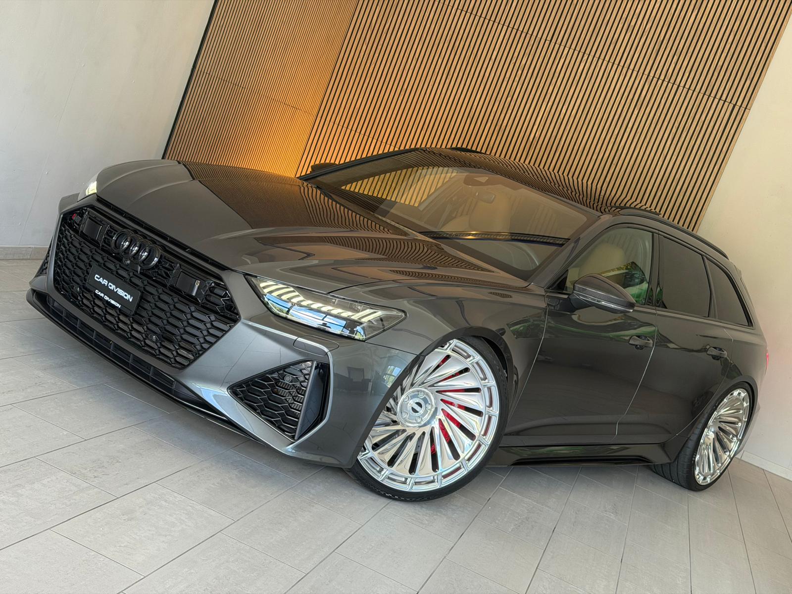 AUDI RS6 Avant 4.0 TFSI V8 quattro-showroom-element-2
