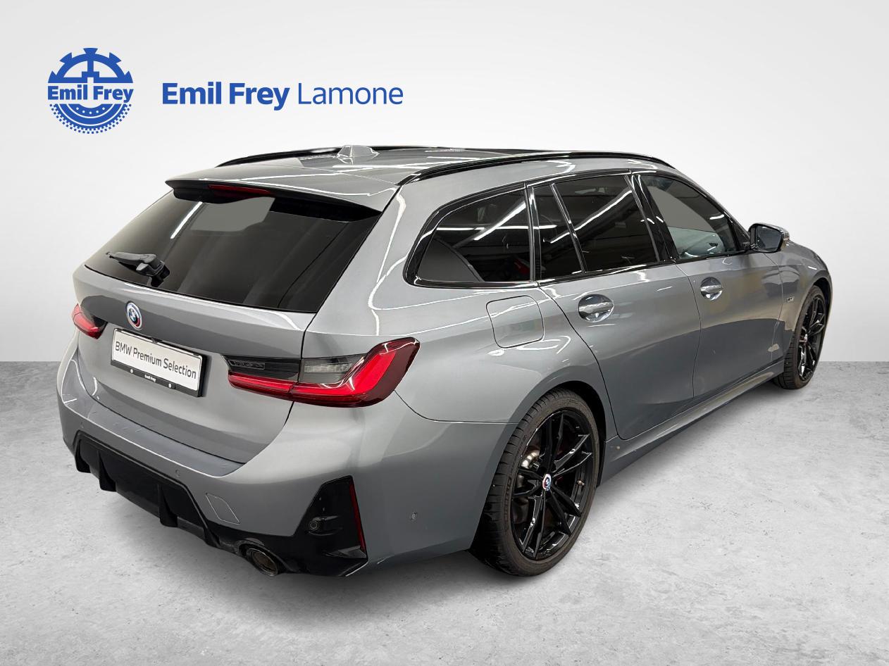 BMW 330e xDrive Touring-image-6