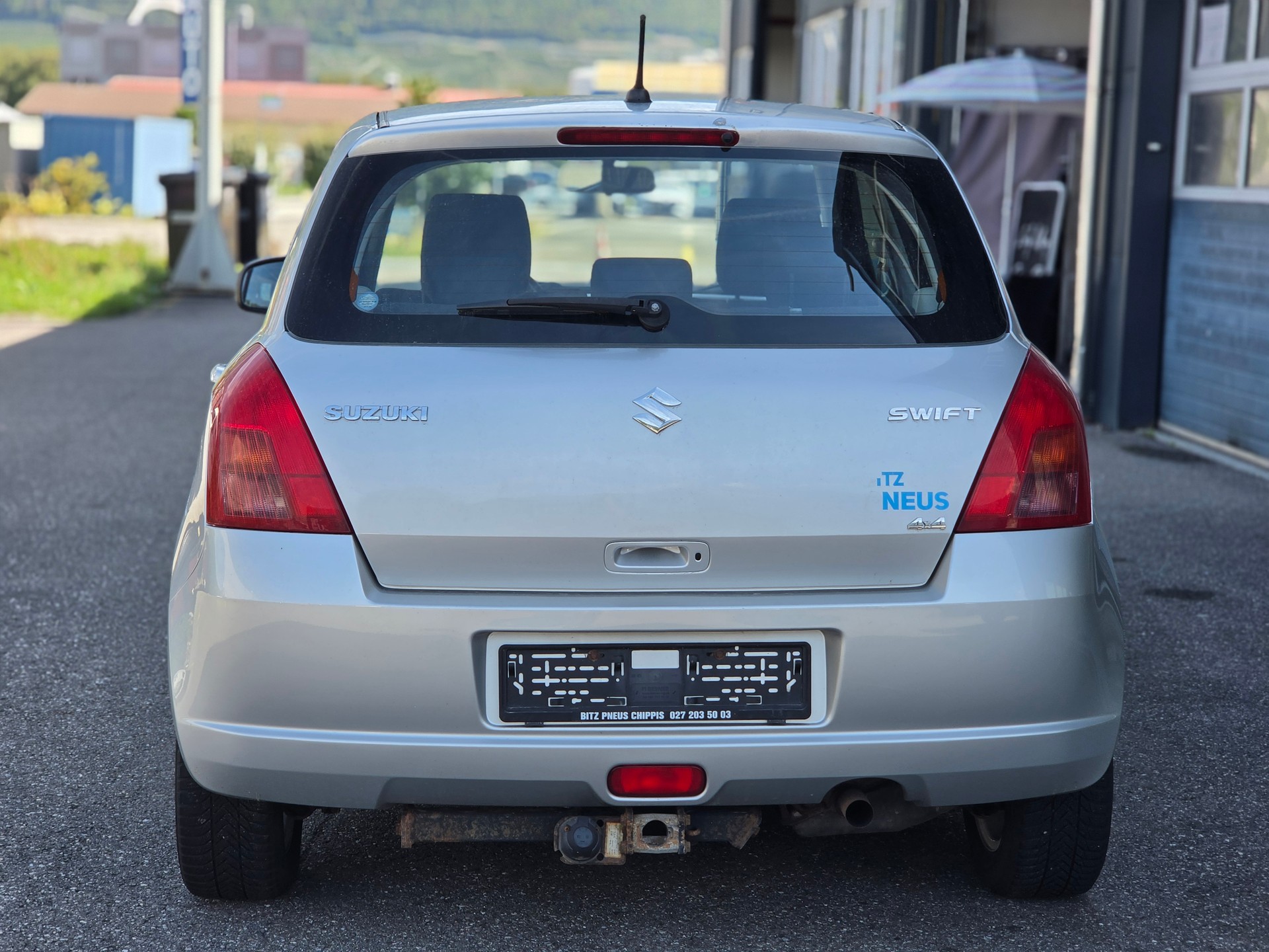 SUZUKI Swift 1.3i 16V GL Top 4x4-showroom-element-3
