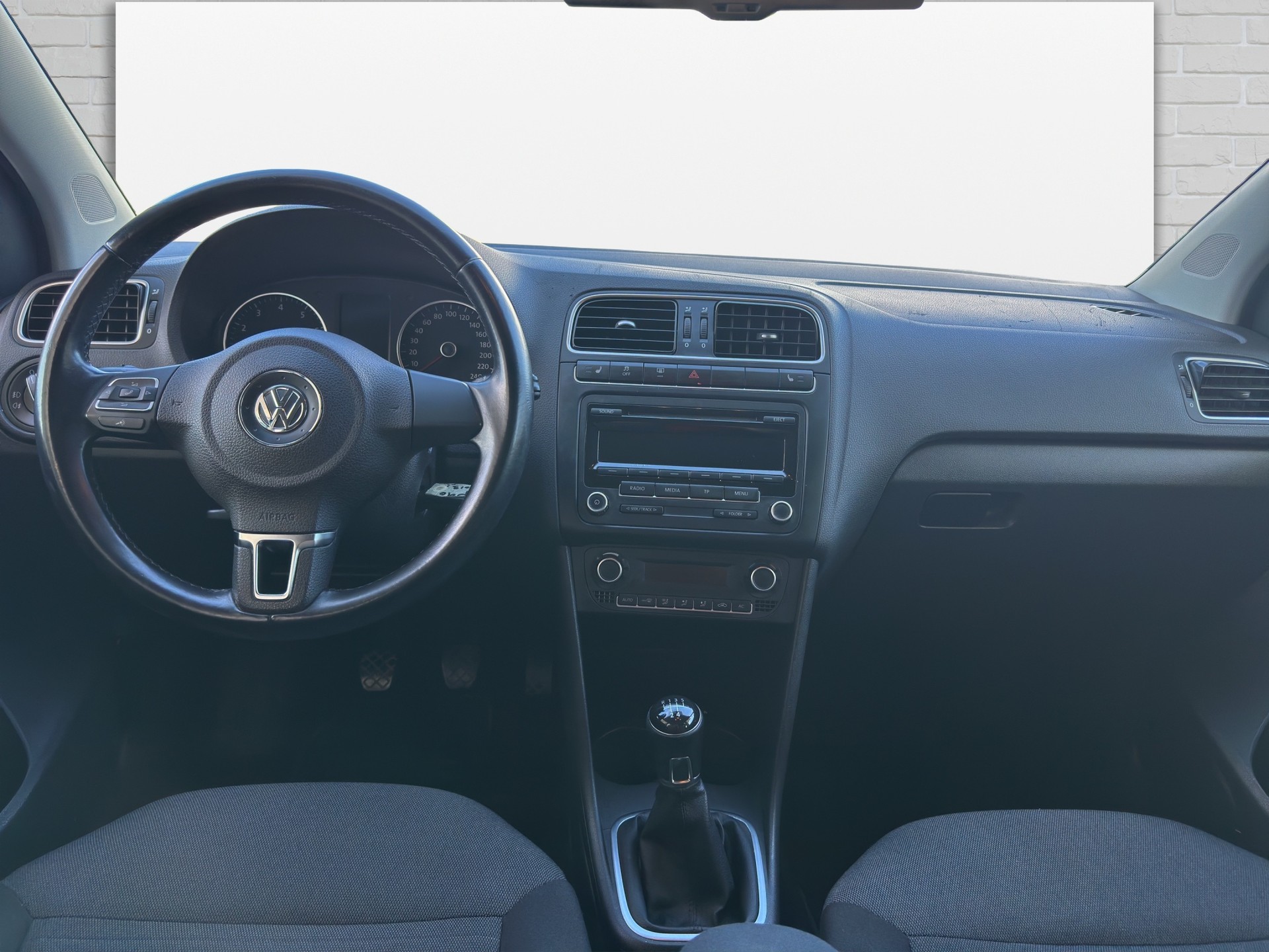 VW Polo 1.2 TSI Comfortline-image-8