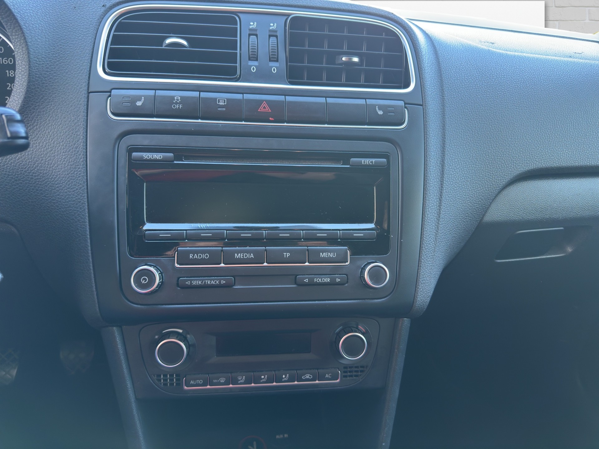 VW Polo 1.2 TSI Comfortline-image-9