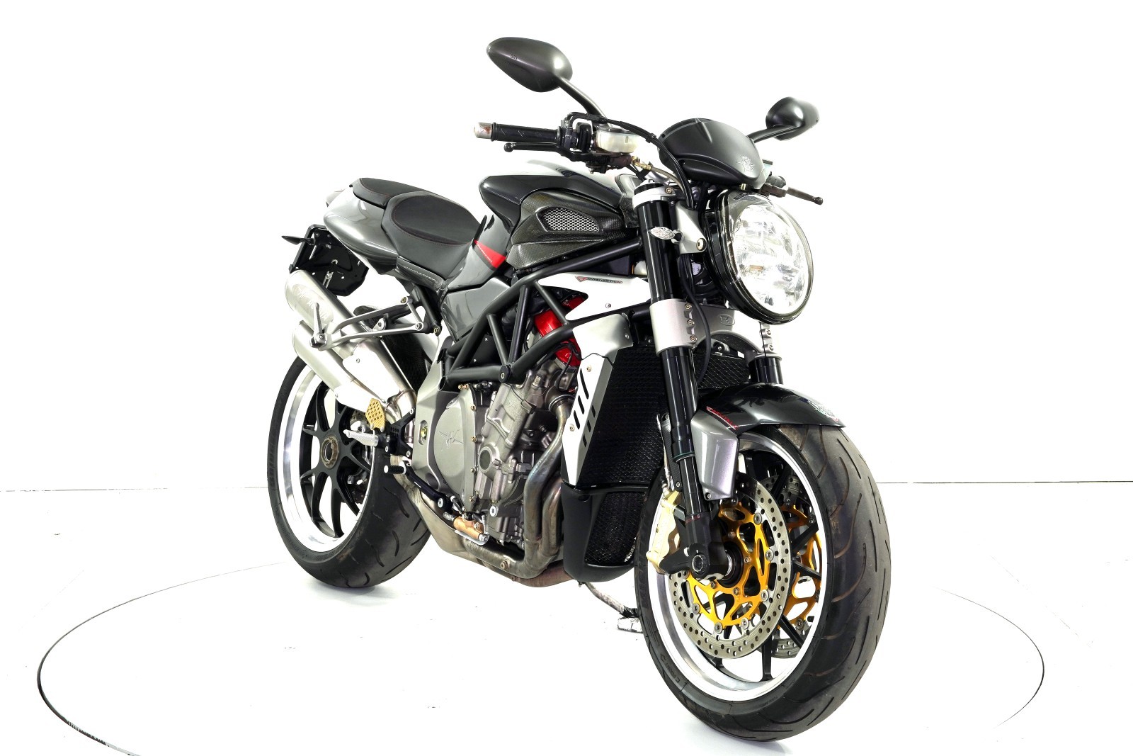 MV AGUSTA B4 910 Brutale-image-1