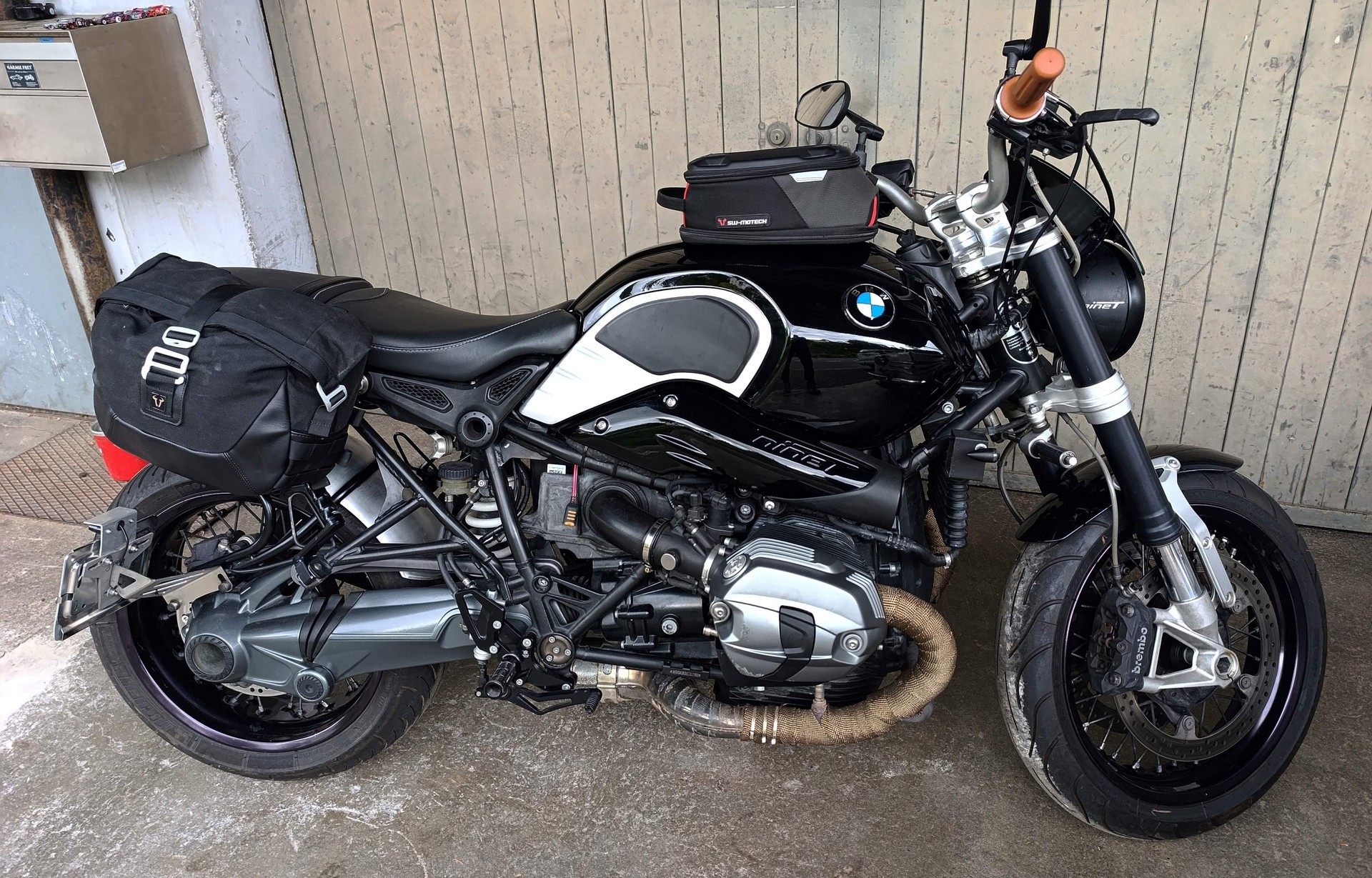 BMW R nineT ABS-image-2