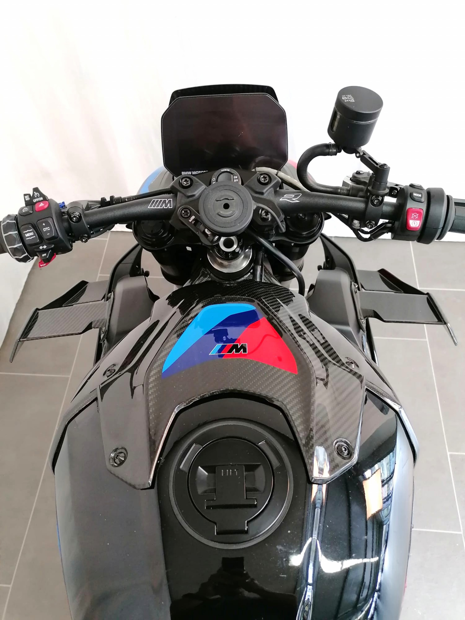 BMW M 1000 R Competition-image-4