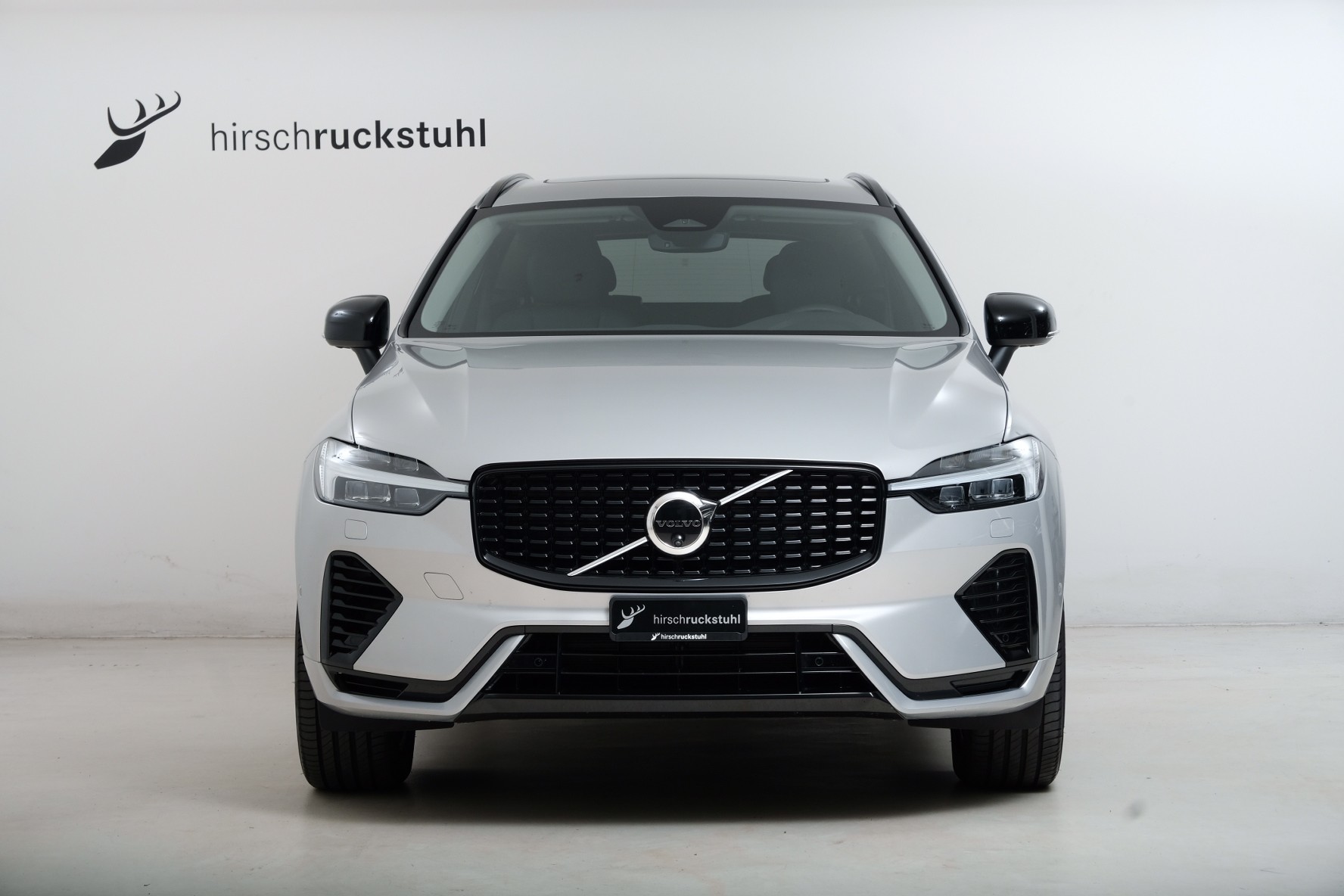 VOLVO XC60 2.0 T6 TE XCENTRIC eAWD-showroom-element-1