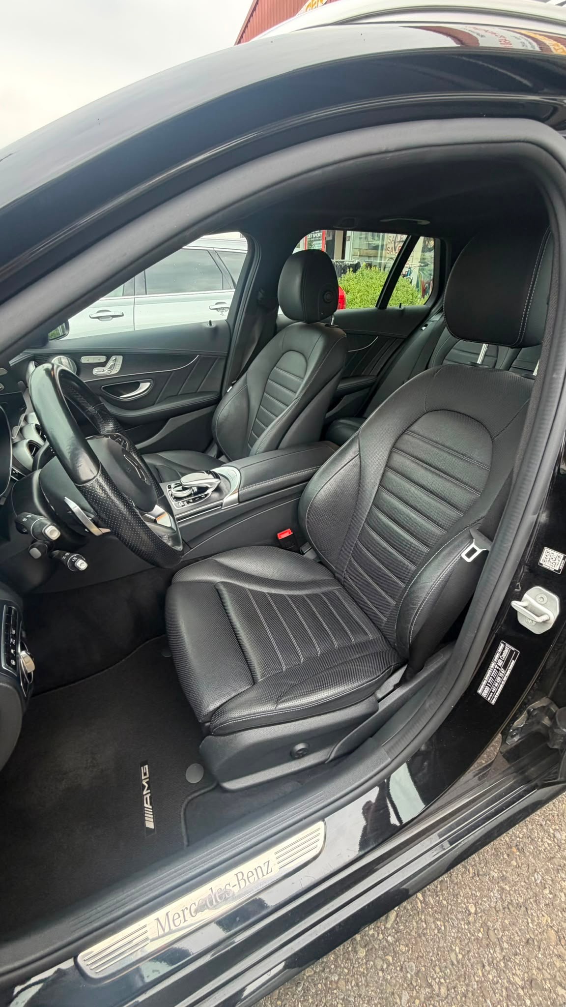 MERCEDES-BENZ C 450 AMG 4Matic 7G-Tronic-image-11