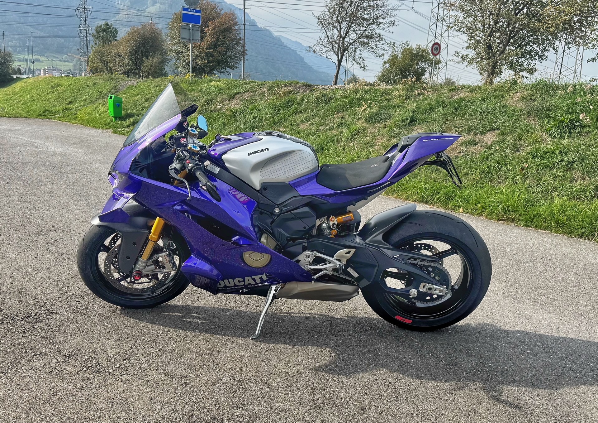 DUCATI Panigale V4 R-image-1