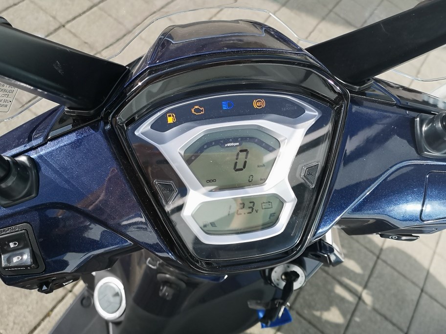 KYMCO People S 125i ABS Topcase/Windschild-image-4