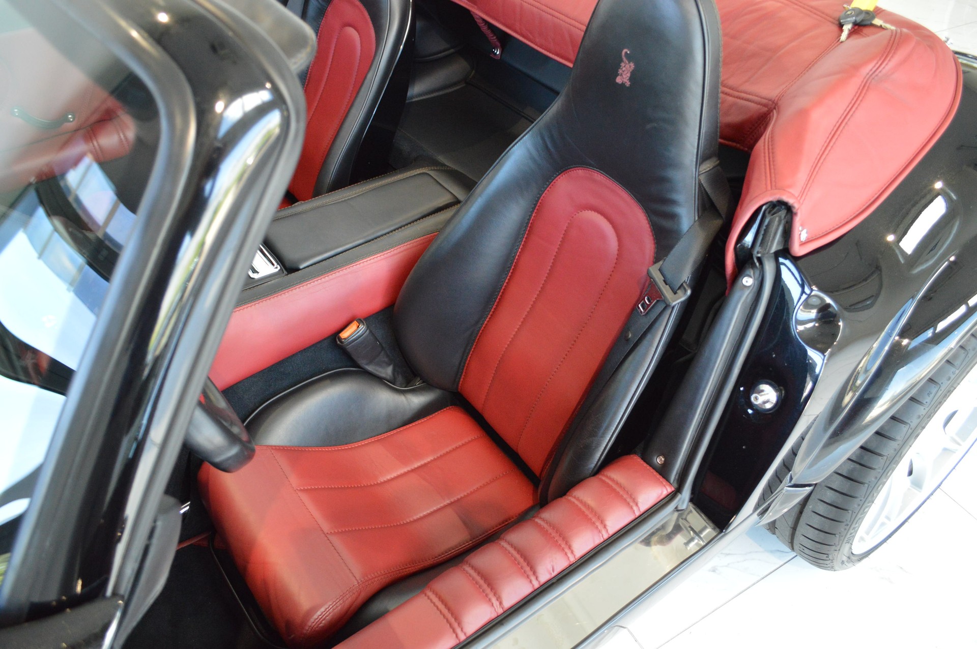 WIESMANN Roadster MF3-image-5