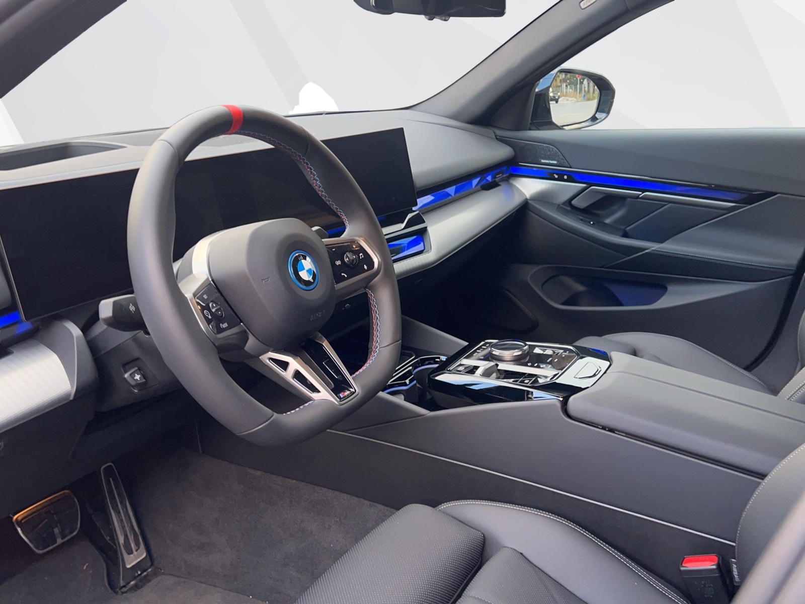 BMW i5 M60 xDrive-image-8