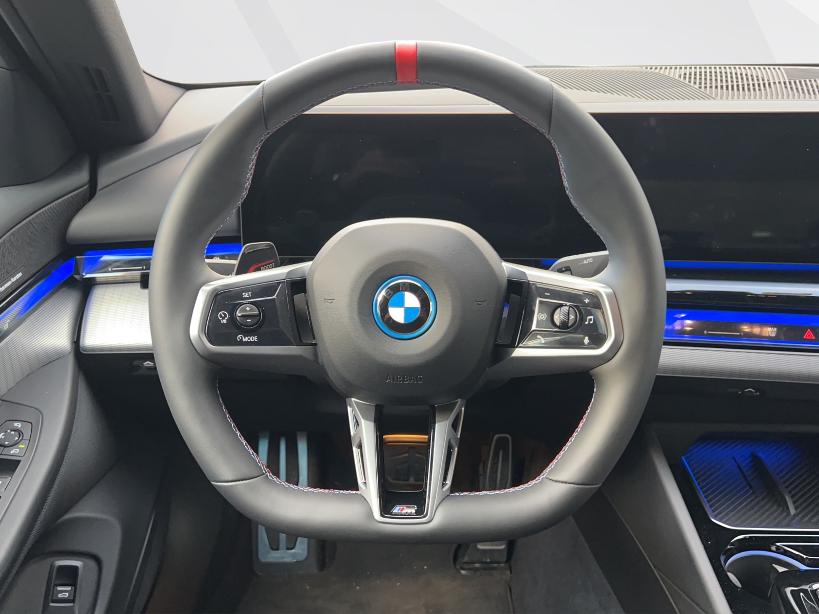 BMW i5 M60 xDrive-image-9