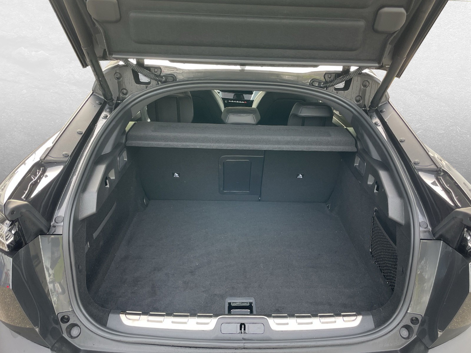 PEUGEOT 408 1.6 PHEV 225 GT-image-5