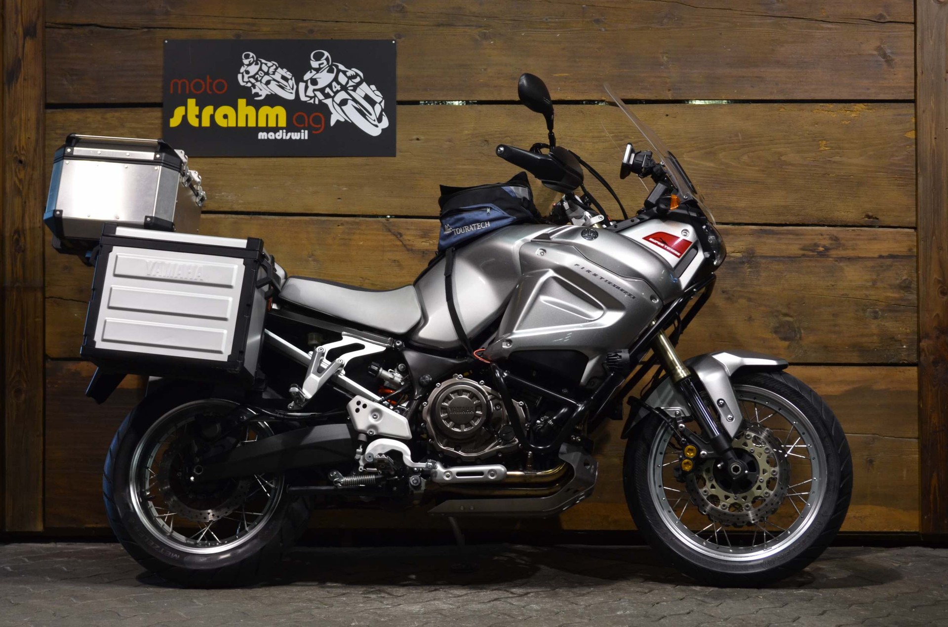 YAMAHA XT 1200 Z Super Ténéré-image-1