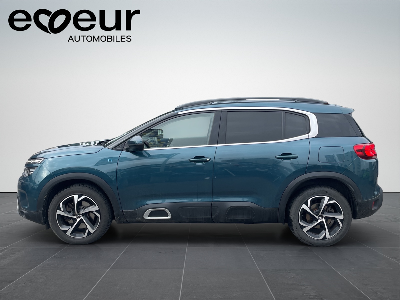 CITROEN C5 Aircross 1.6 Plug-in Hybrid Swiss Edition-image-2