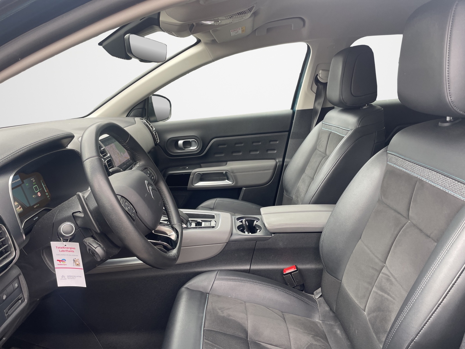 CITROEN C5 Aircross 1.6 Plug-in Hybrid Swiss Edition-image-9