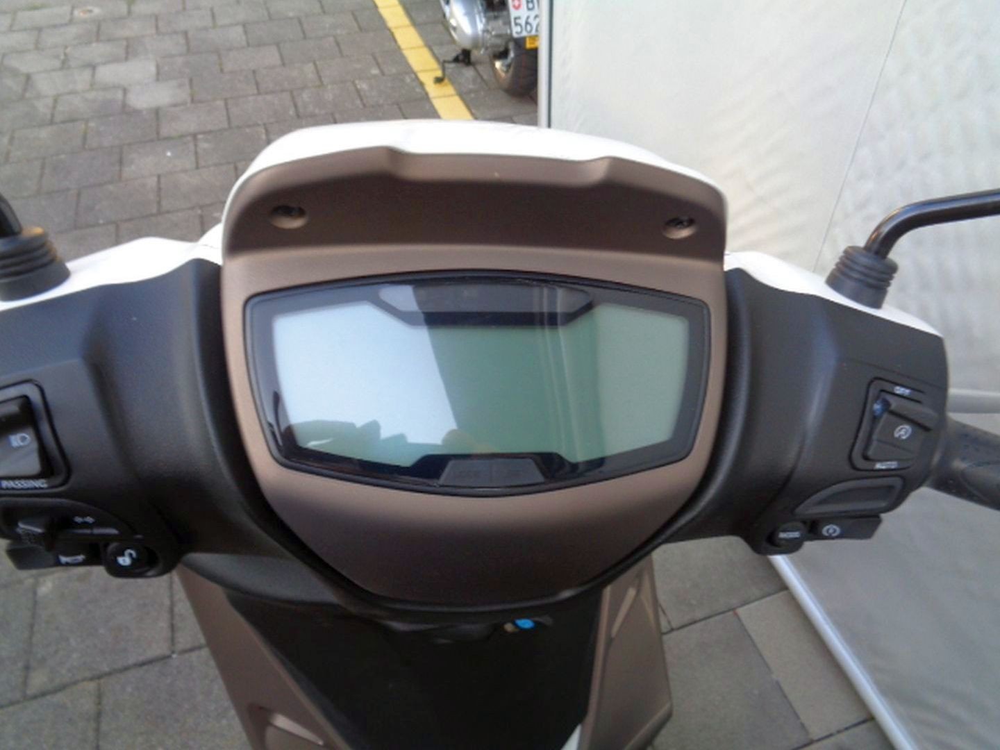 PIAGGIO MEDLEY SPORT 125 RST ABS-image-7