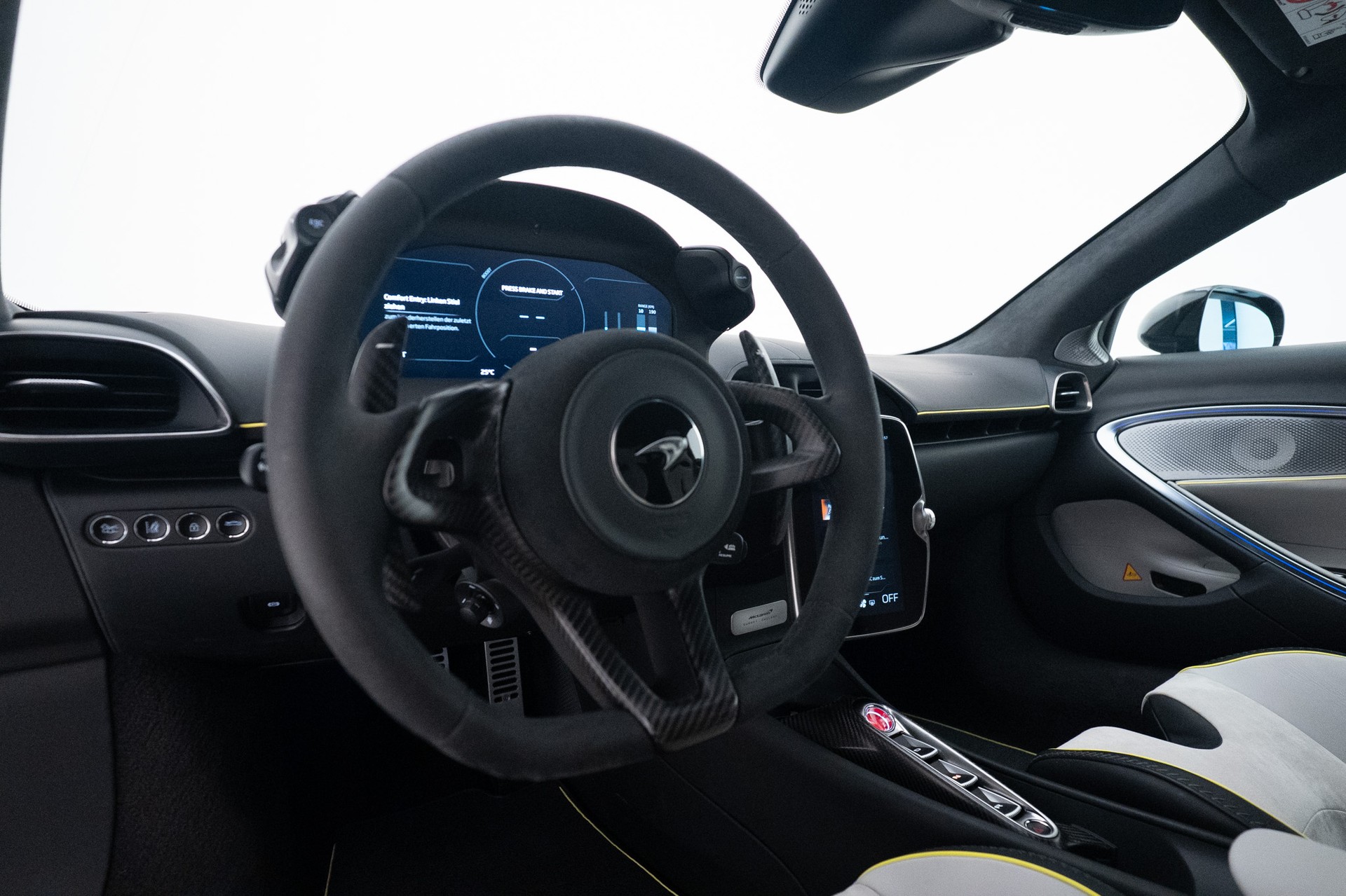 McLAREN ARTURA 3.0 V6-image-12