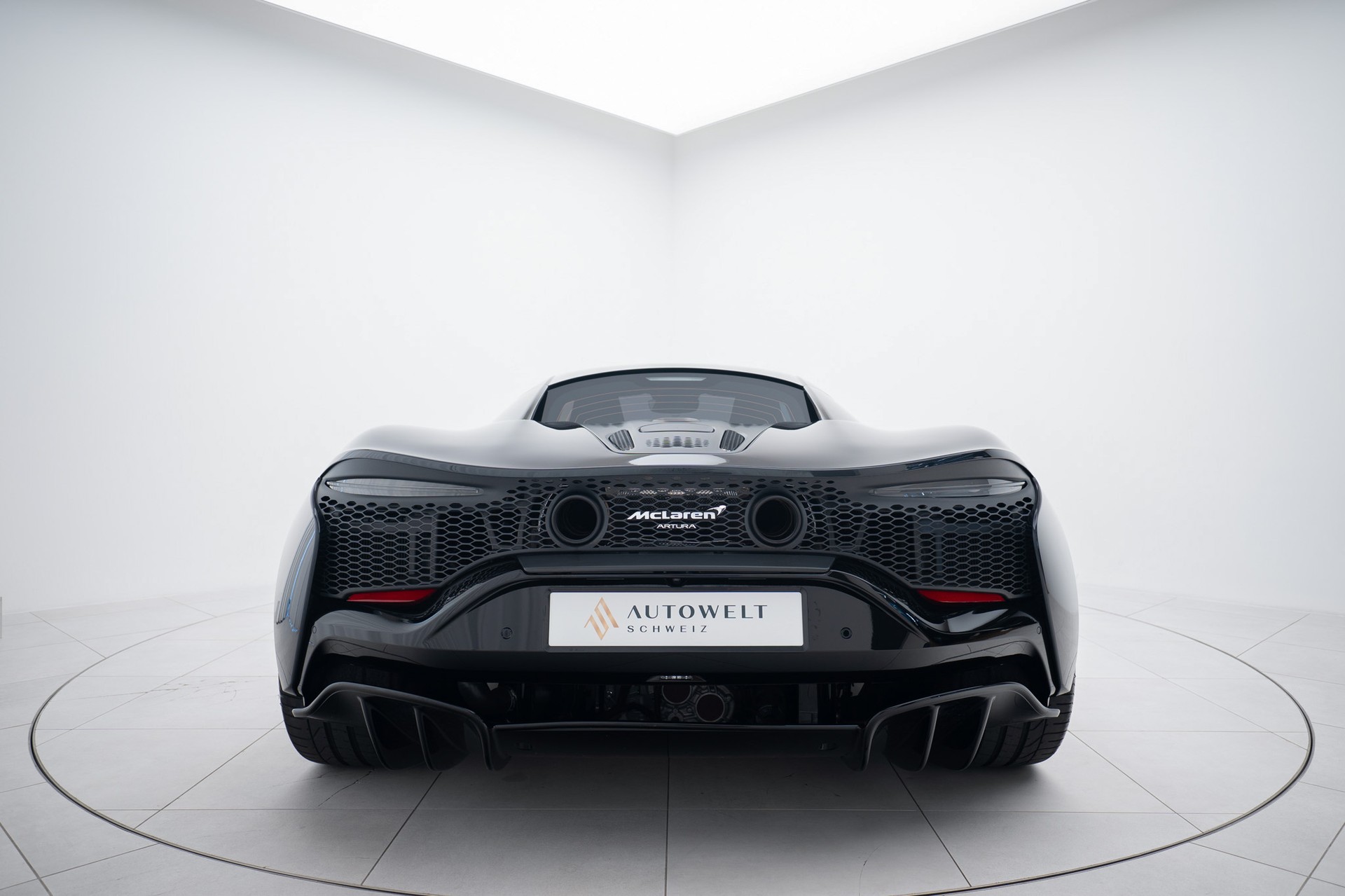 McLAREN ARTURA 3.0 V6-showroom-element-3