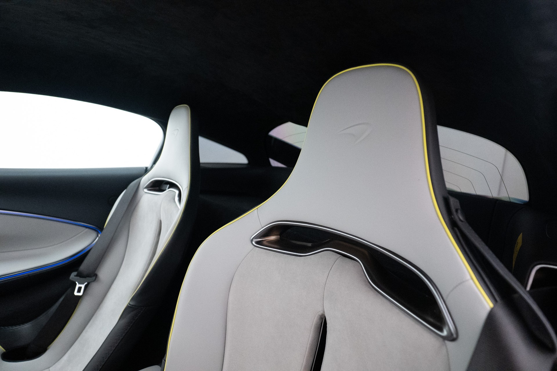 McLAREN ARTURA 3.0 V6-image-13