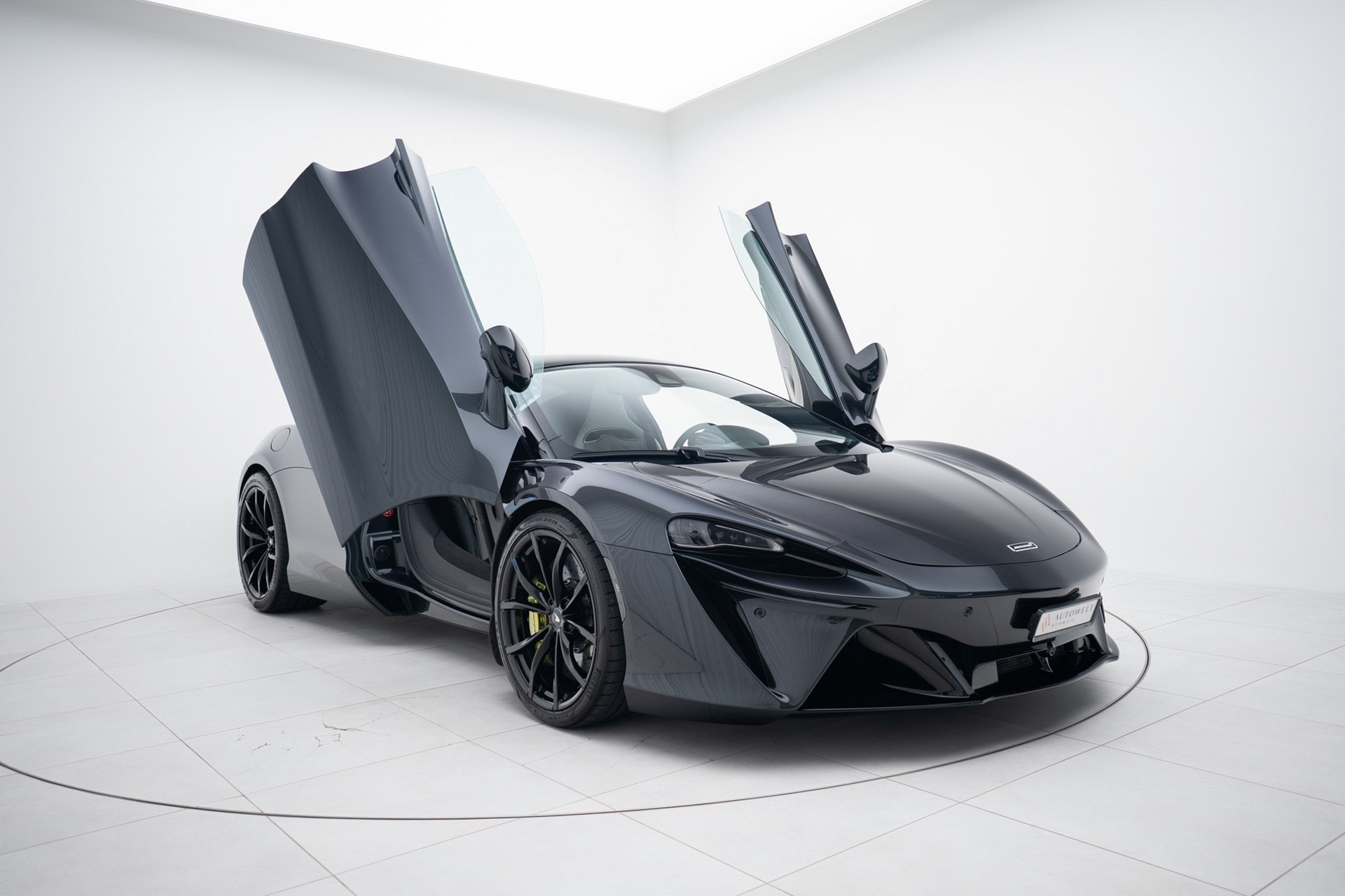 McLAREN ARTURA 3.0 V6